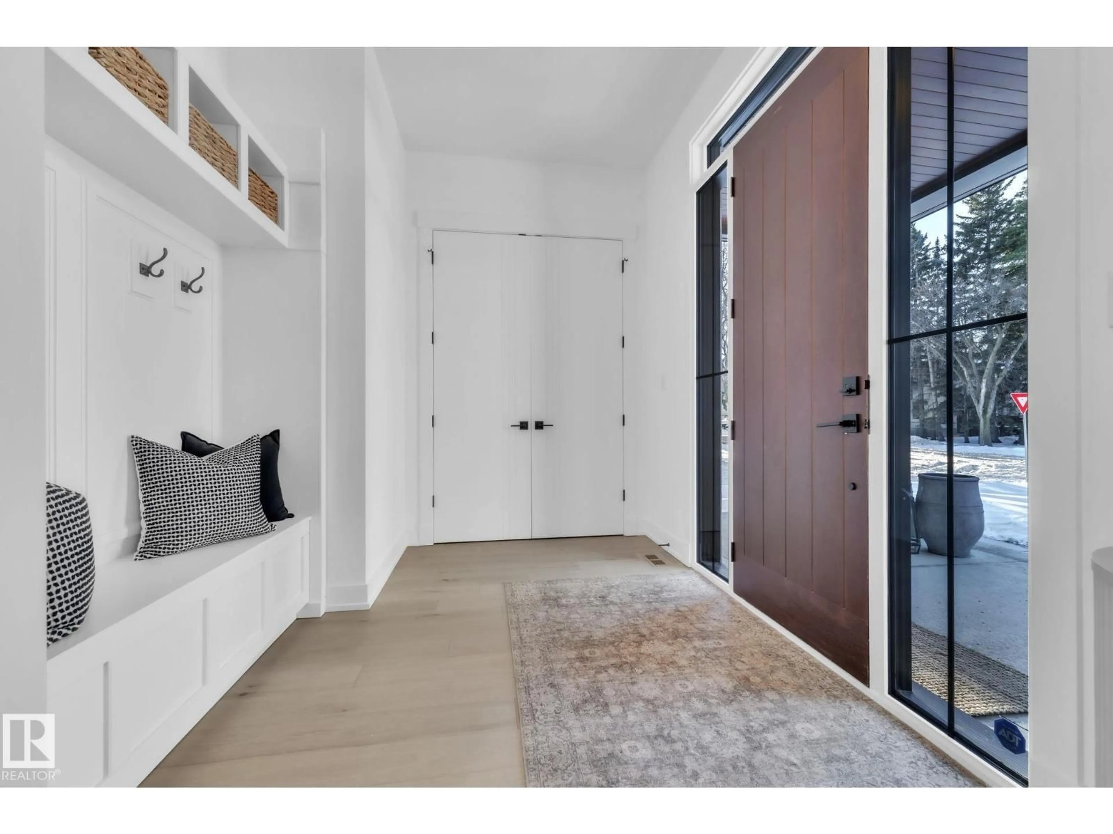 Indoor entryway for 10603 140 ST, Edmonton Alberta T5N2M2