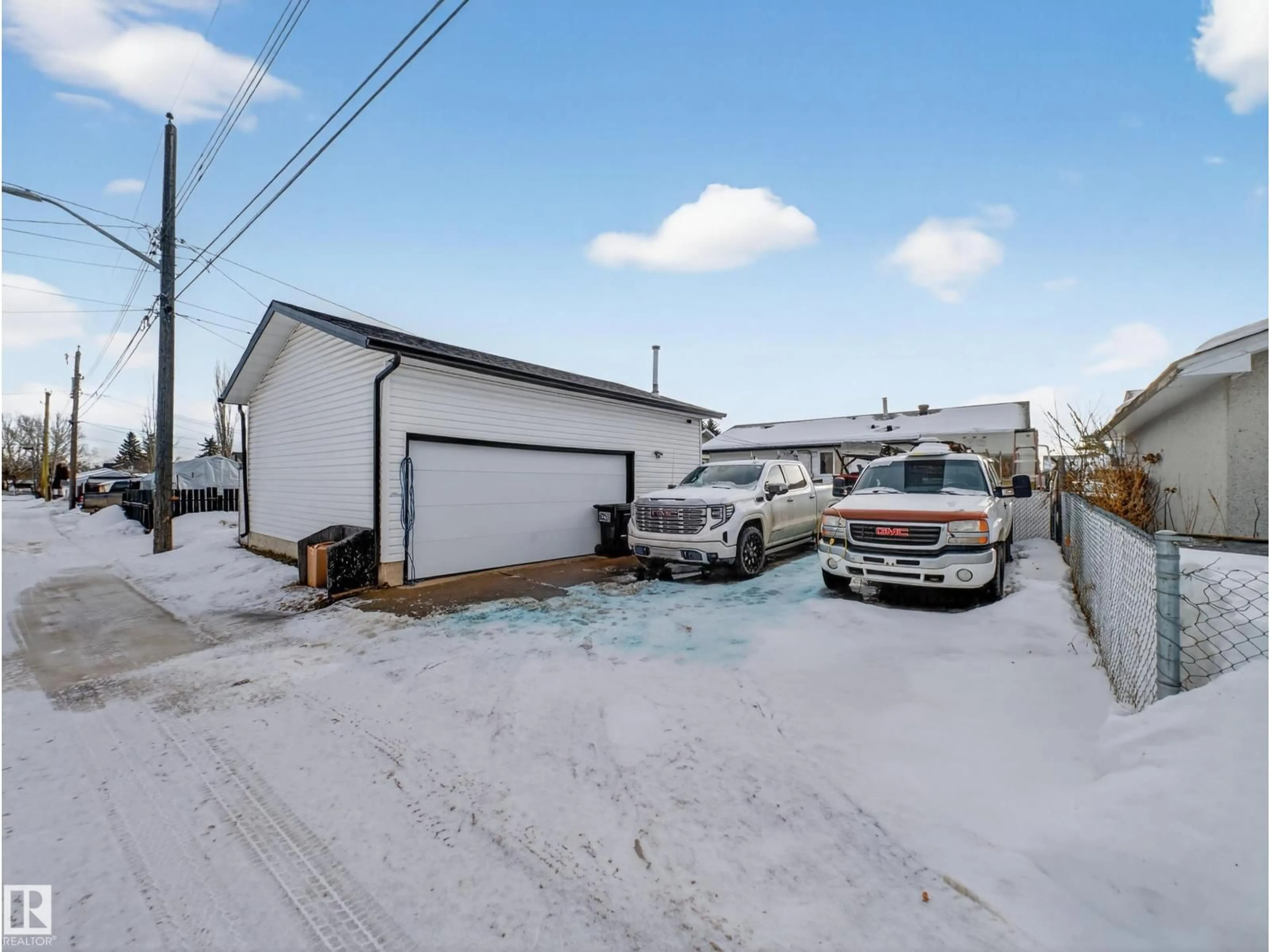 Unknown for 16050 95 AV, Edmonton Alberta T5P0A7