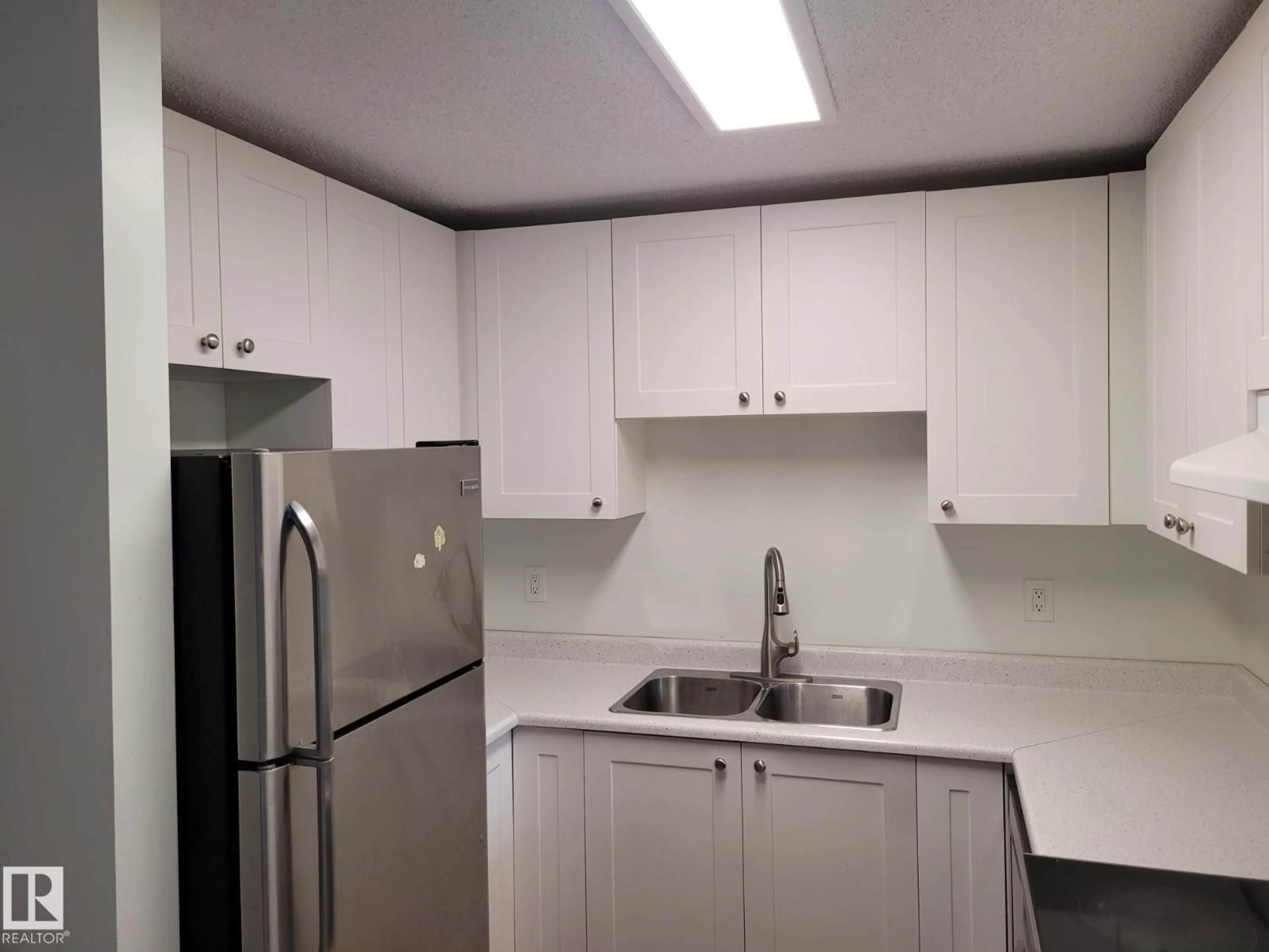 Standard kitchen, unknown for #301 - 3507 60 ST, Edmonton Alberta T6L2H2