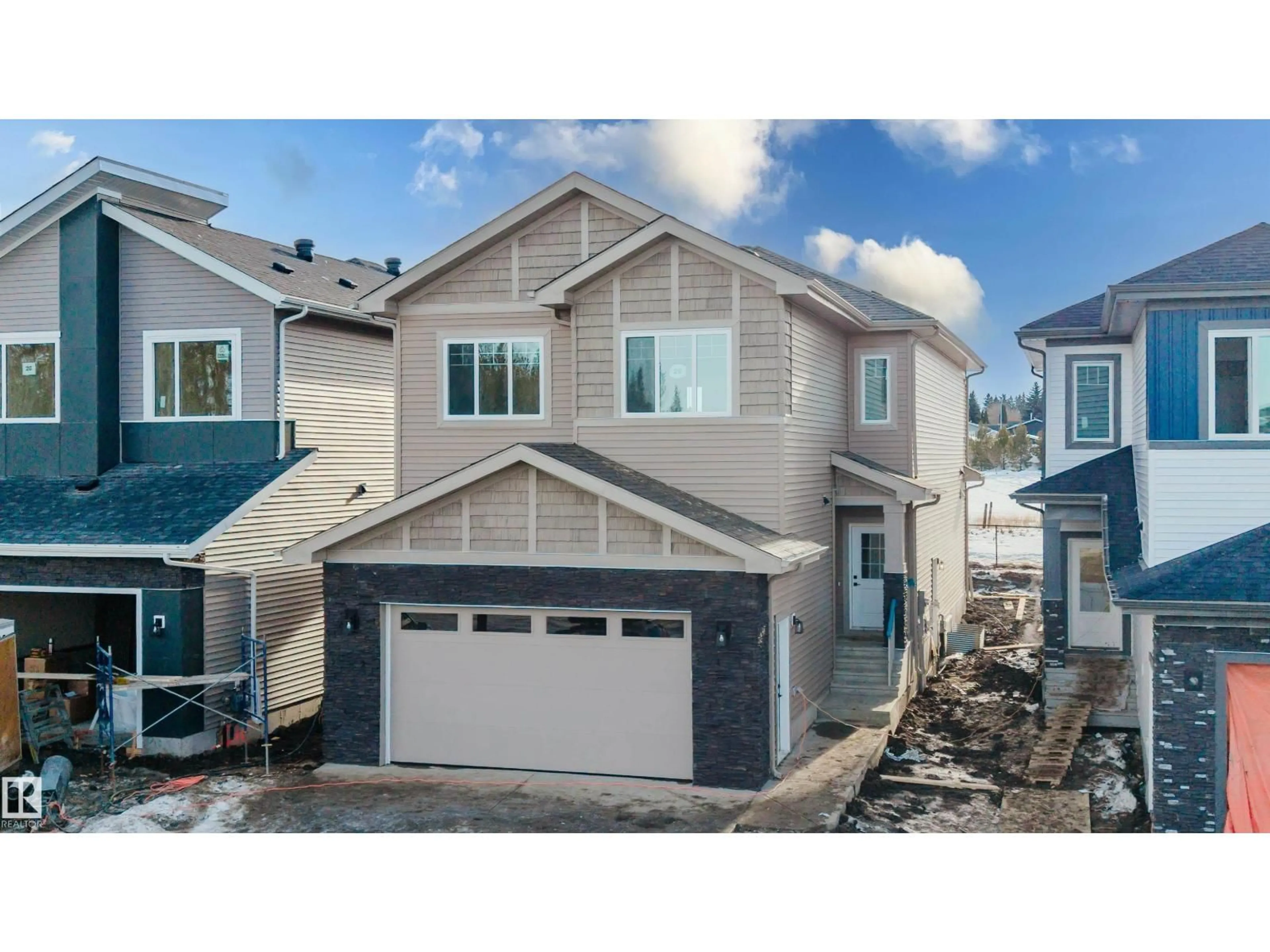 Home with vinyl exterior material, street for 26 MEADOWGROVE LD, Spruce Grove Alberta T7X0W2