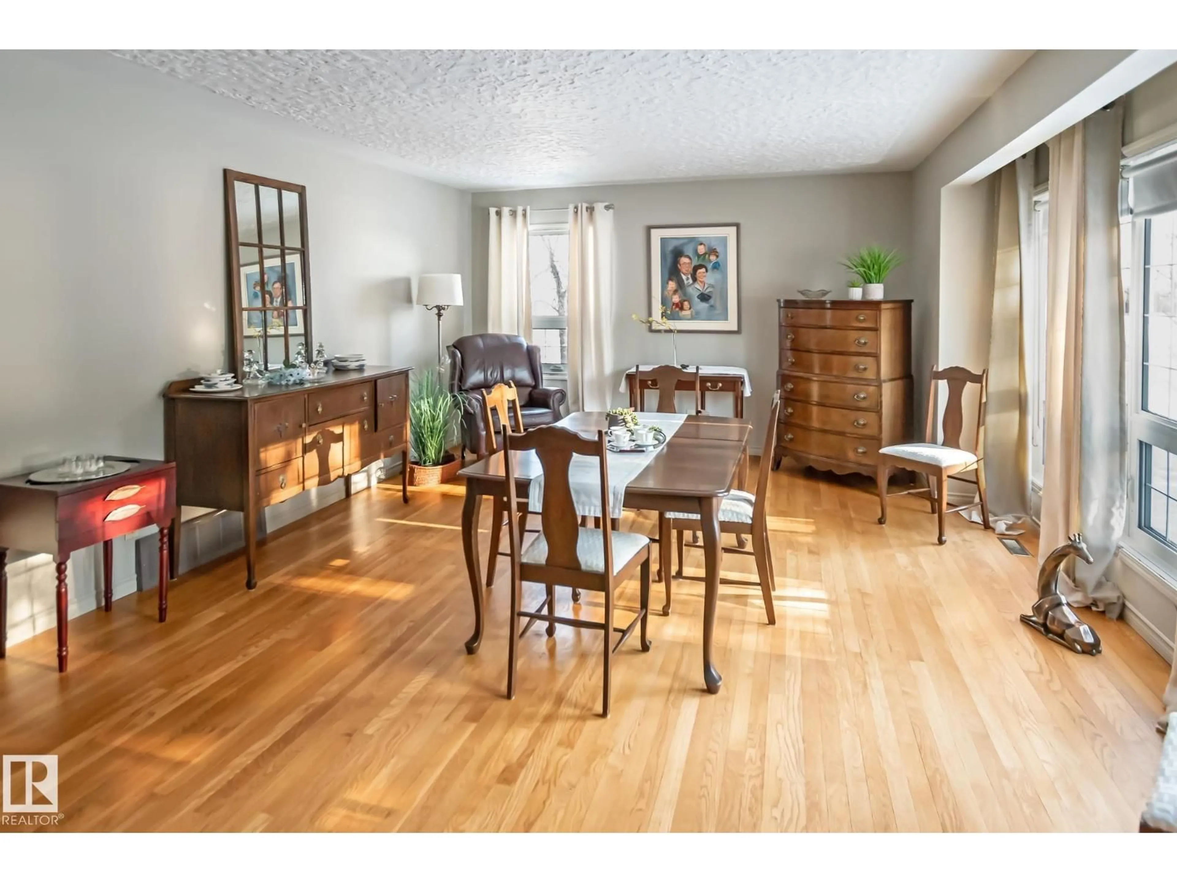 Dining room, wood/laminate floor for 60312 RGE RD 471, Rural Bonnyville M.D. Alberta T9N2H9