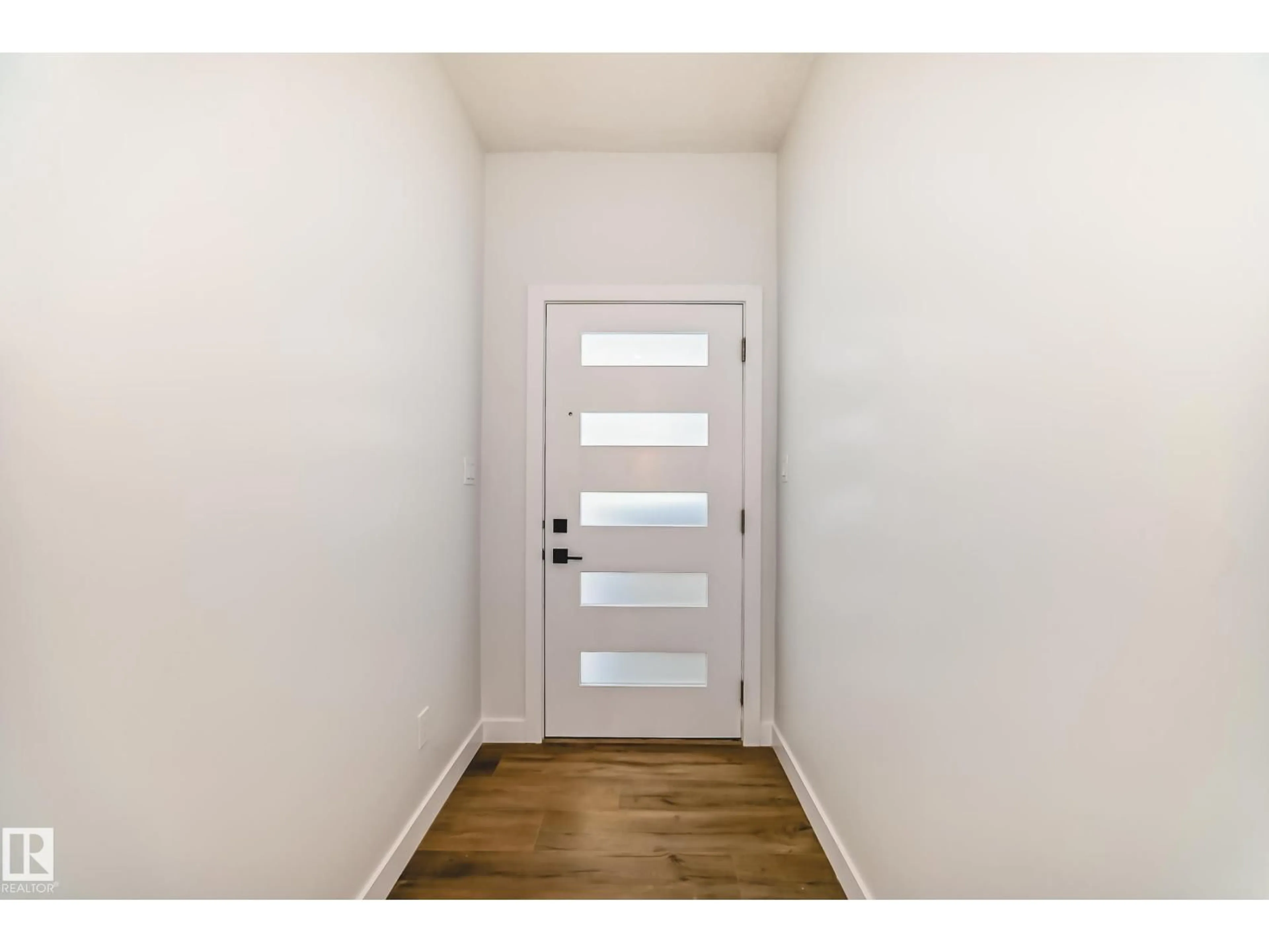 Indoor entryway for 48 HAZELWOOD LN, Spruce Grove Alberta T7X0R7