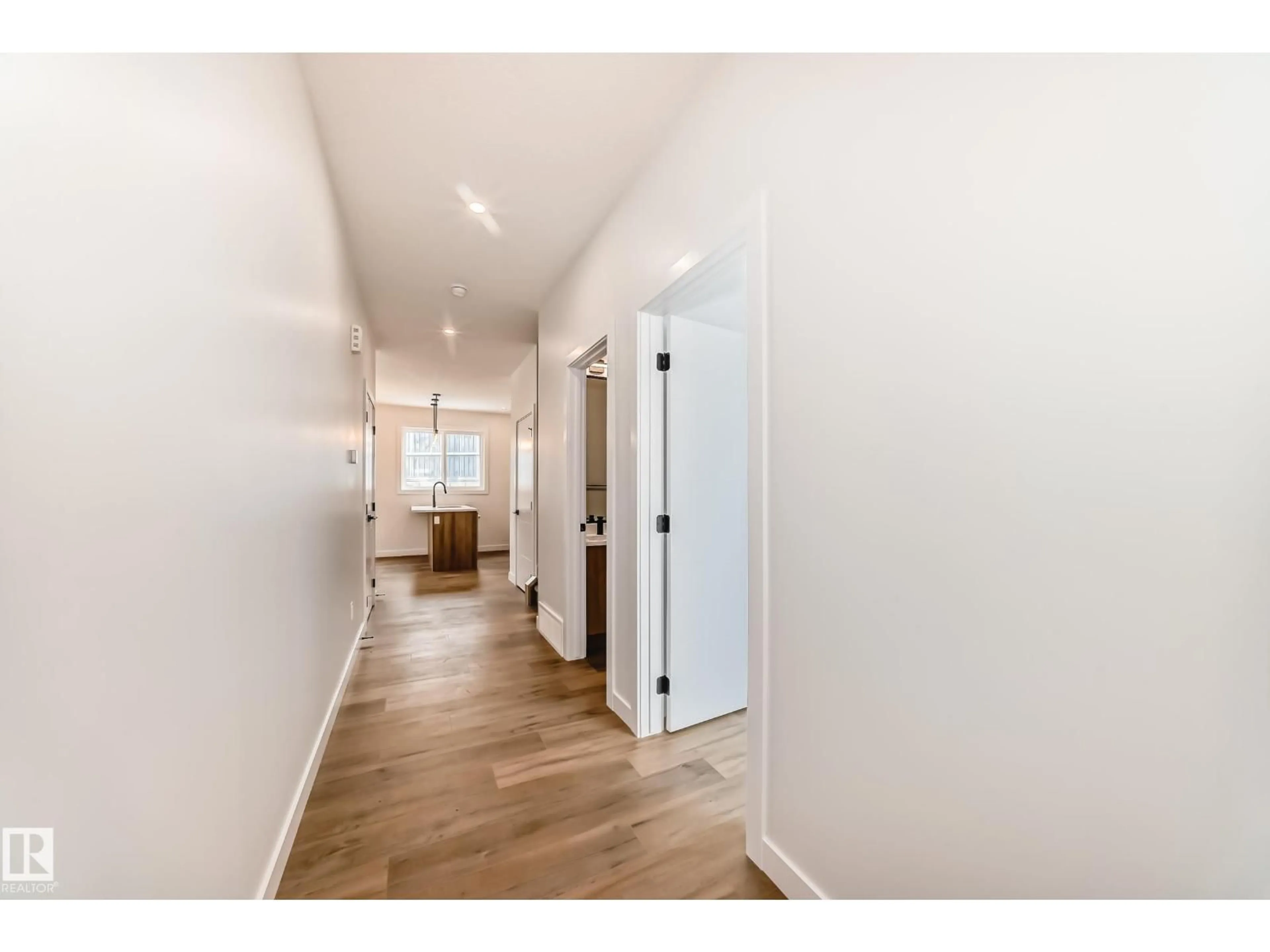 Indoor entryway for 48 HAZELWOOD LN, Spruce Grove Alberta T7X0R7