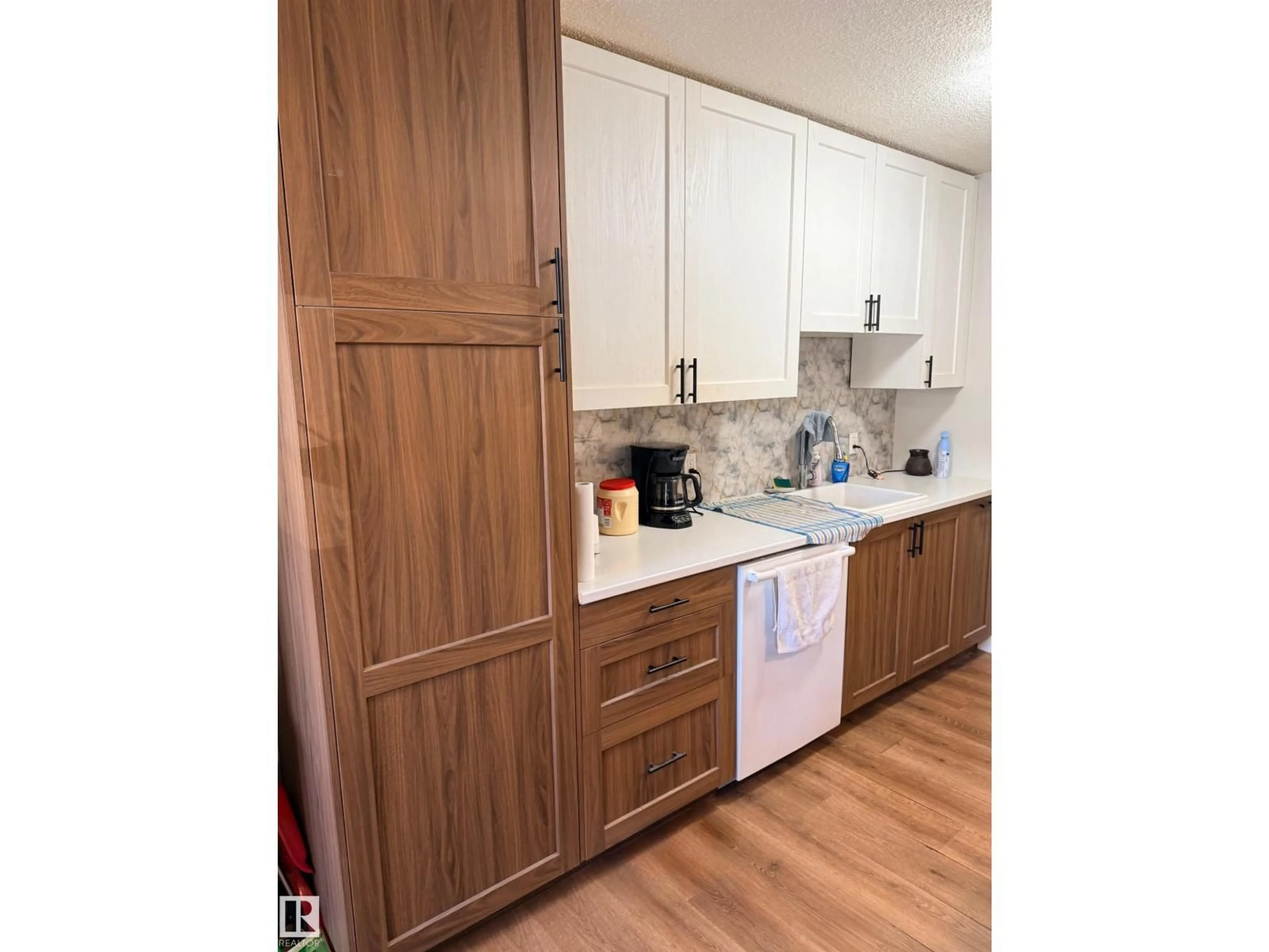 Standard kitchen, wood/laminate floor for #106 - 10725 111 ST, Edmonton Alberta T5H3G2