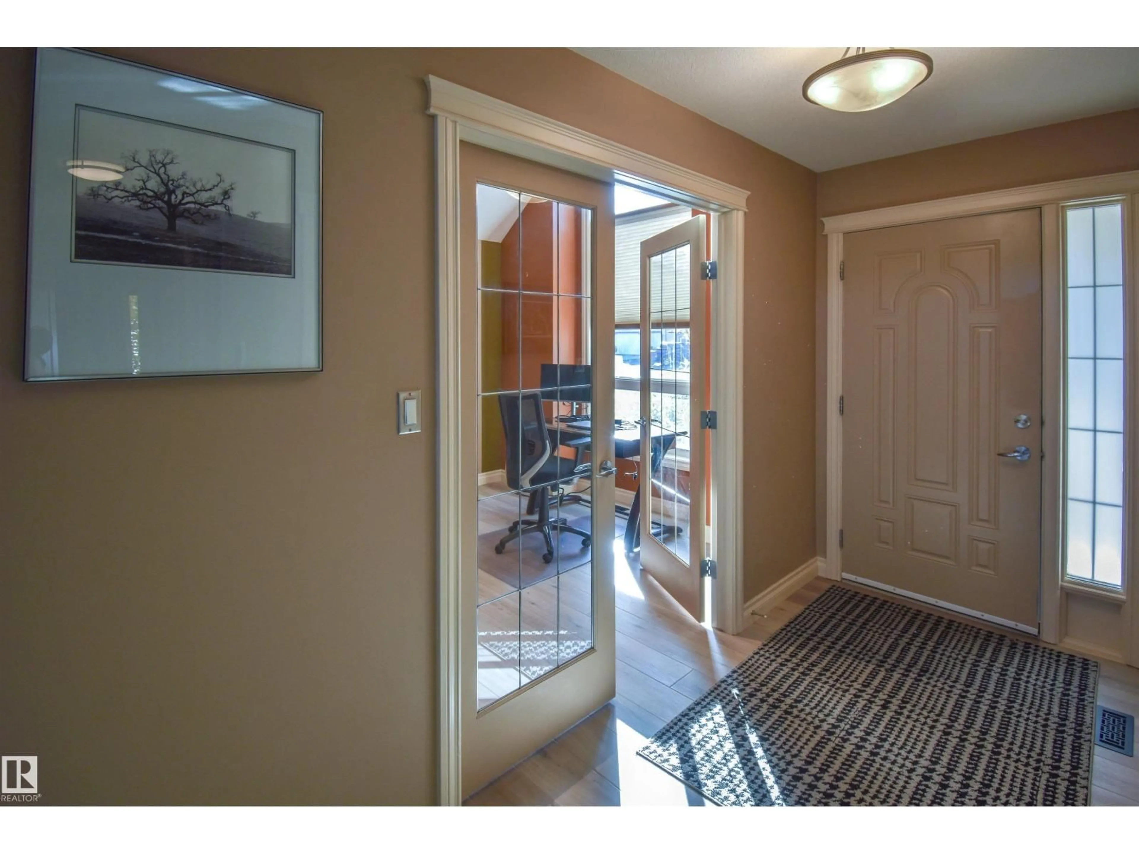 Indoor entryway for 62 LINKSIDE BV, Spruce Grove Alberta T7X4A6