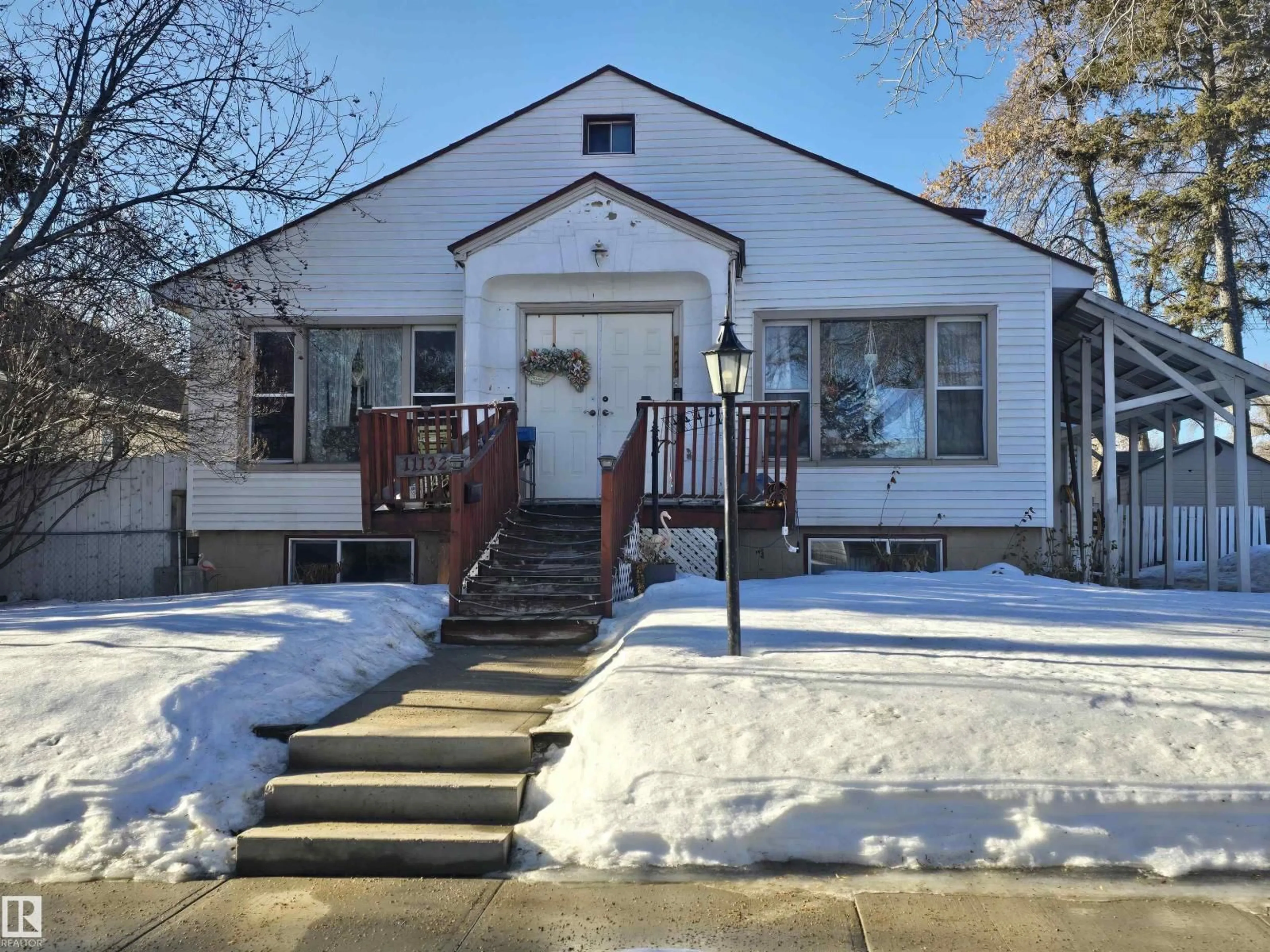 Unknown for NW - 11132 60 ST, Edmonton Alberta T5W3Y7