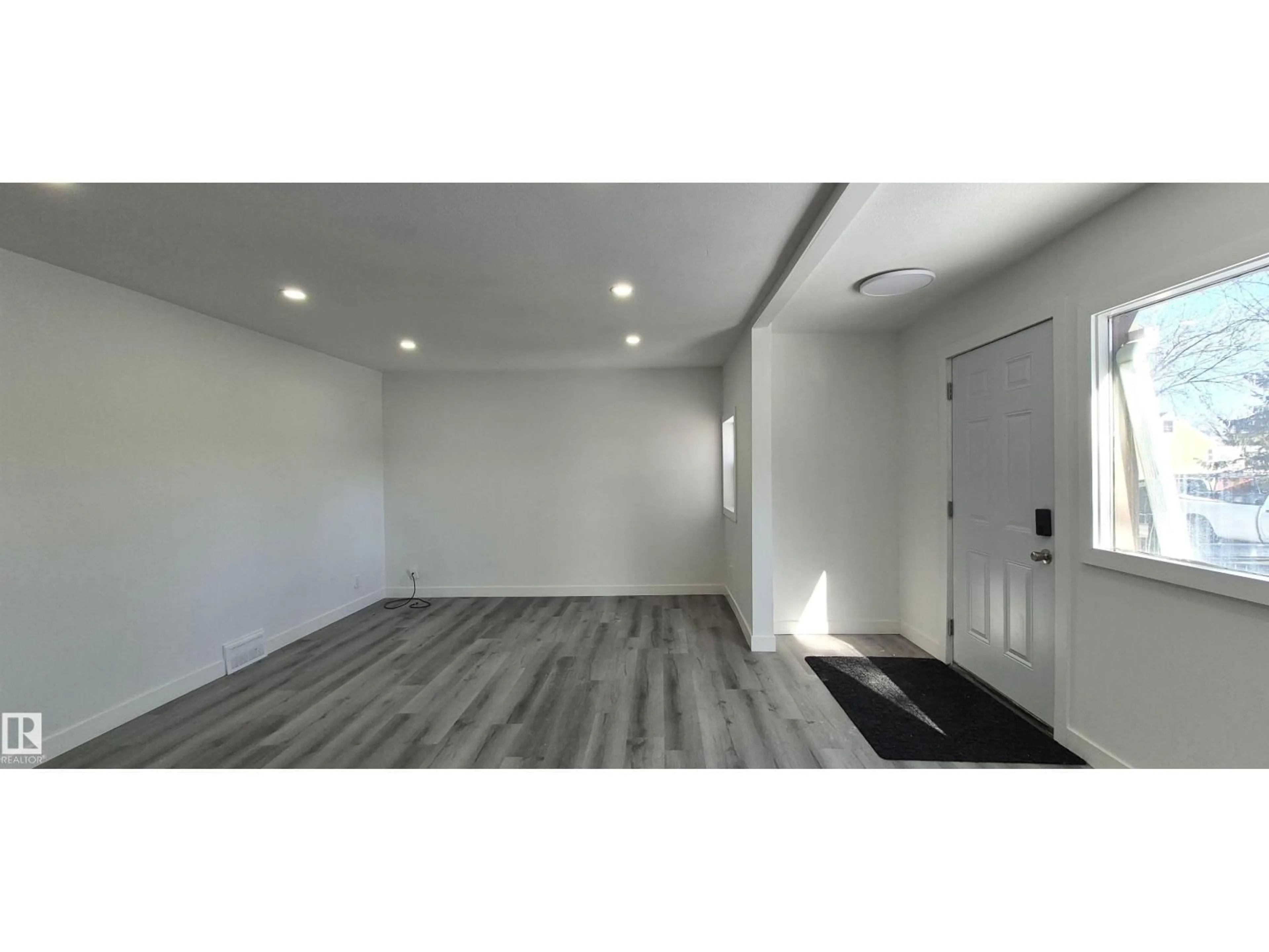 Unknown for NW - 12746 116 ST, Edmonton Alberta T5E5H2