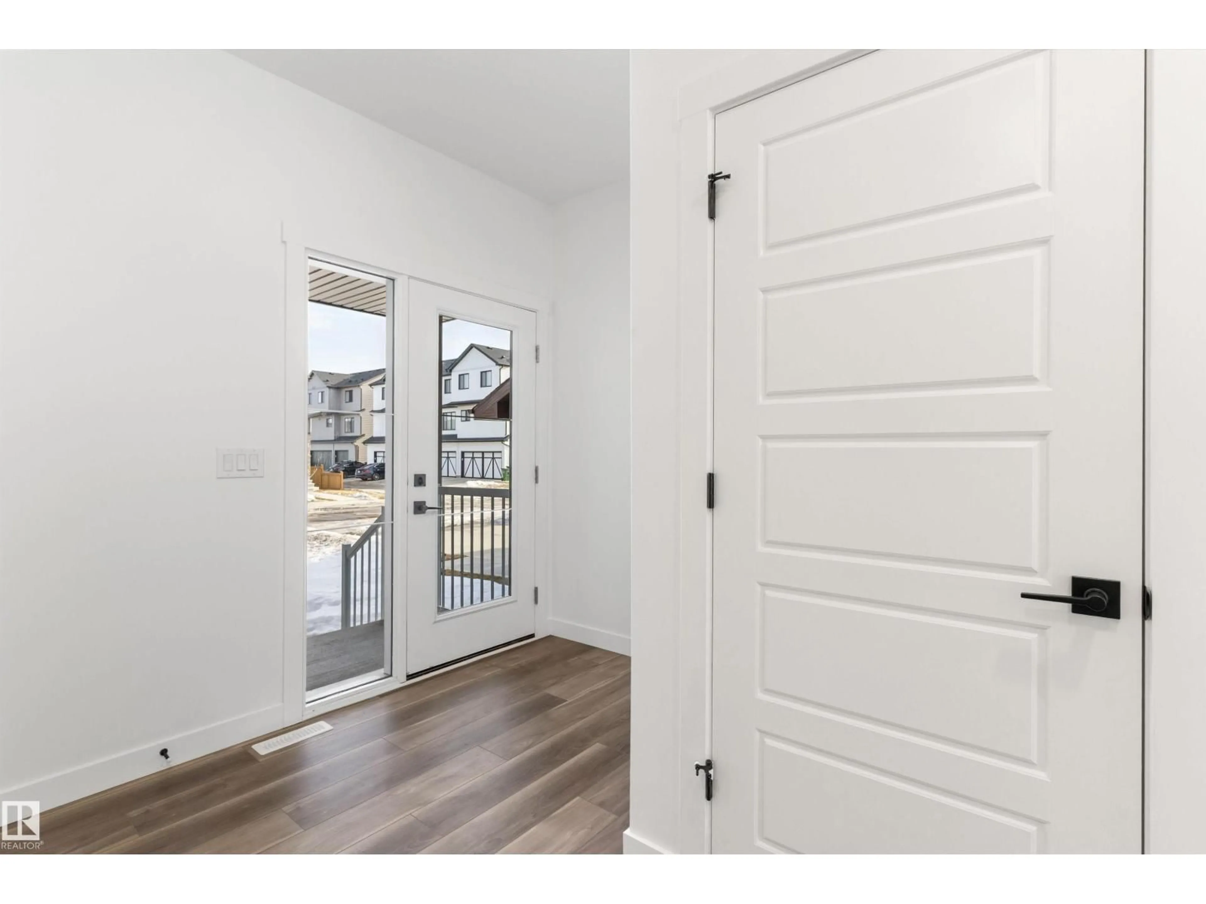 Indoor entryway for NW - 2720 194 ST, Edmonton Alberta T6M3B1