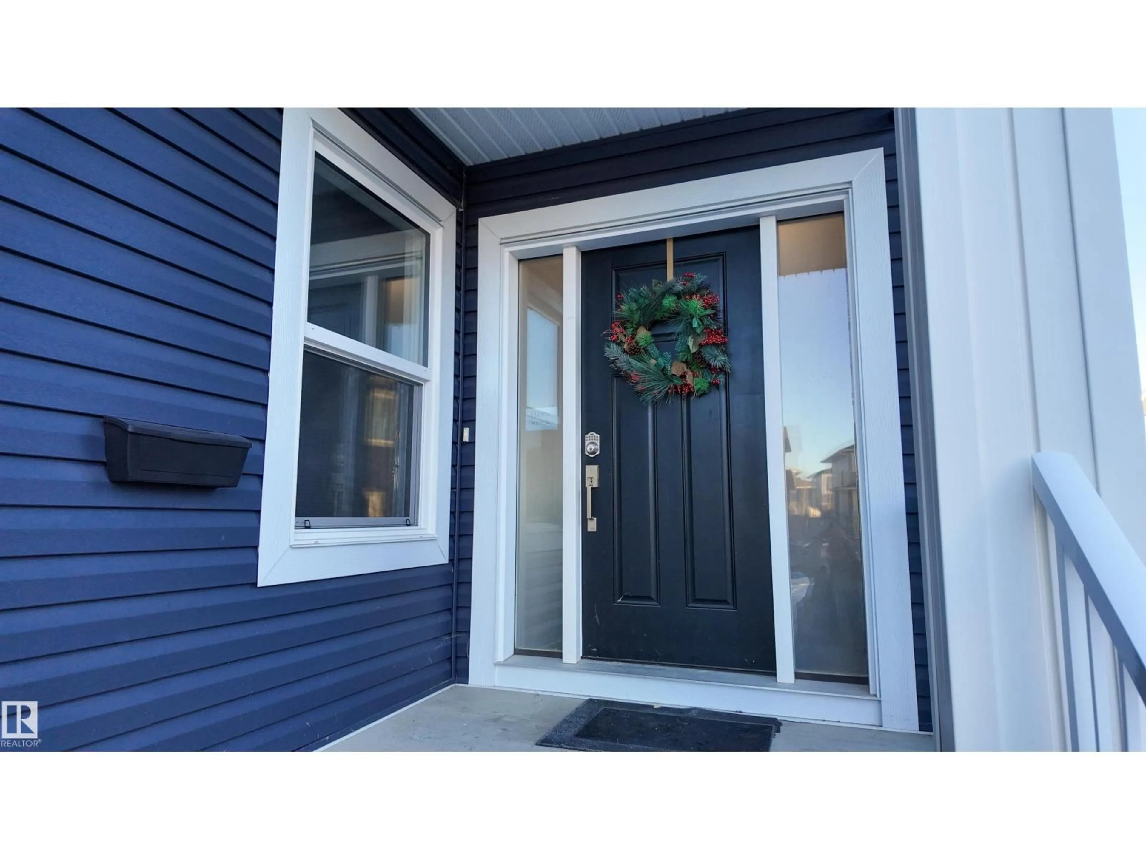 Indoor entryway for 10 MOBERG CL, Leduc Alberta T9E1E5