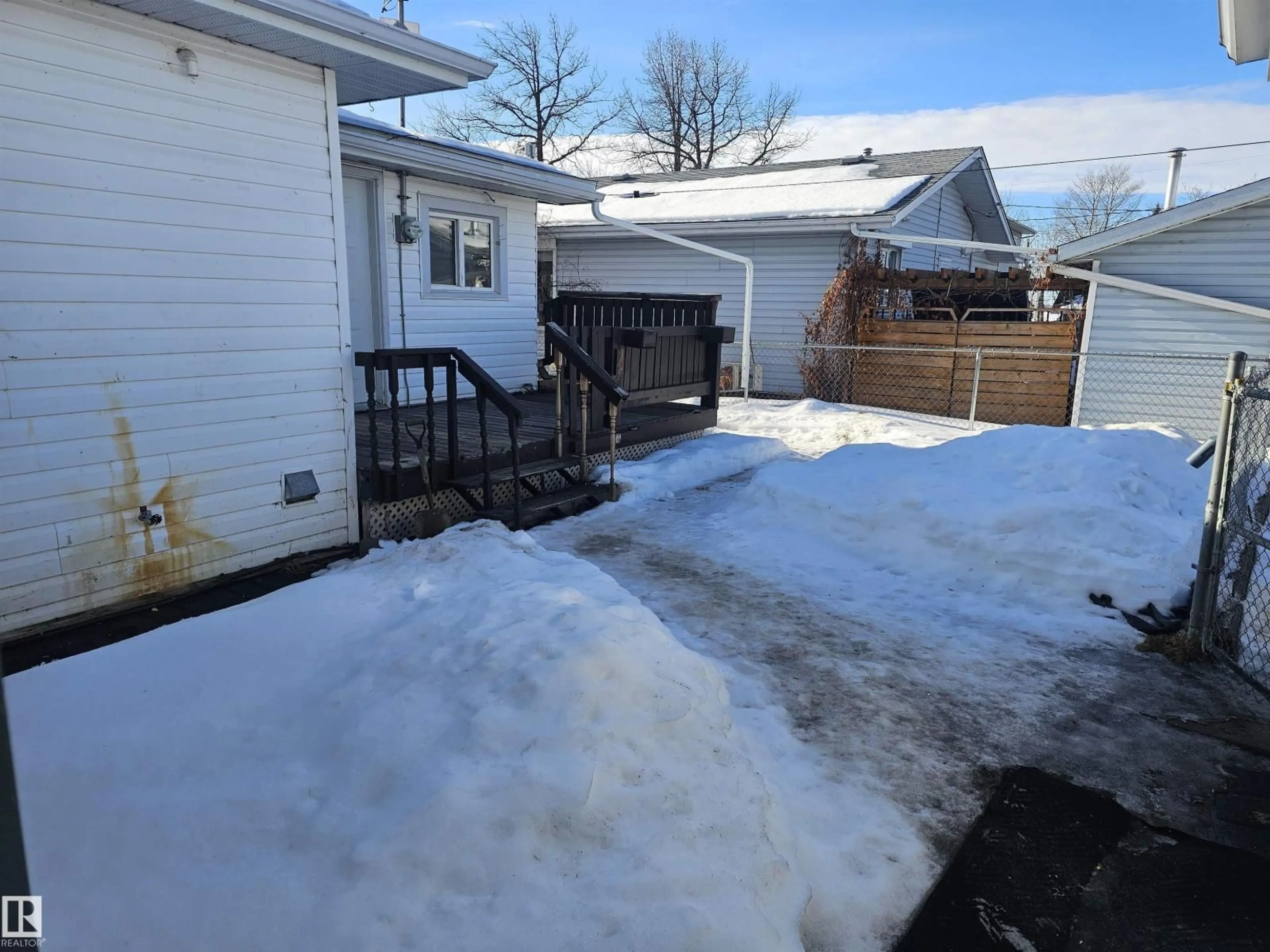 Patio, street for 4723 44 ST, Rural Lac Ste. Anne County Alberta T0E0A0