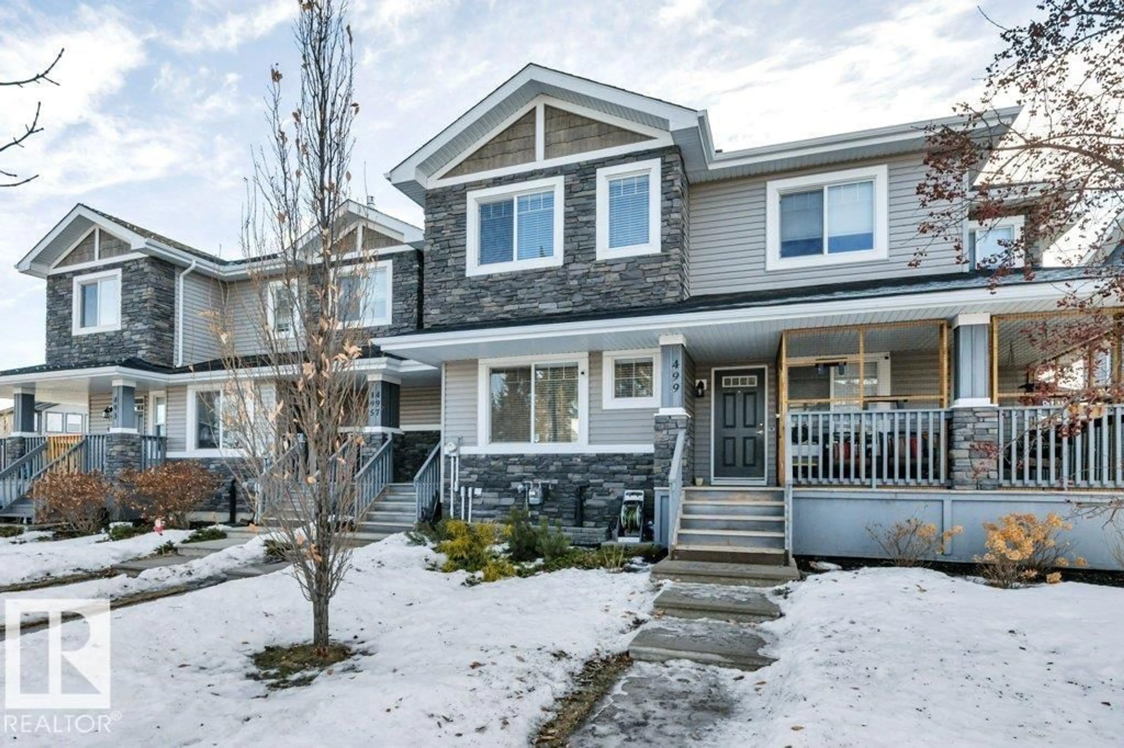 Home with vinyl exterior material, street for 497 CHAPPELLE DR, Edmonton Alberta T6W2B3