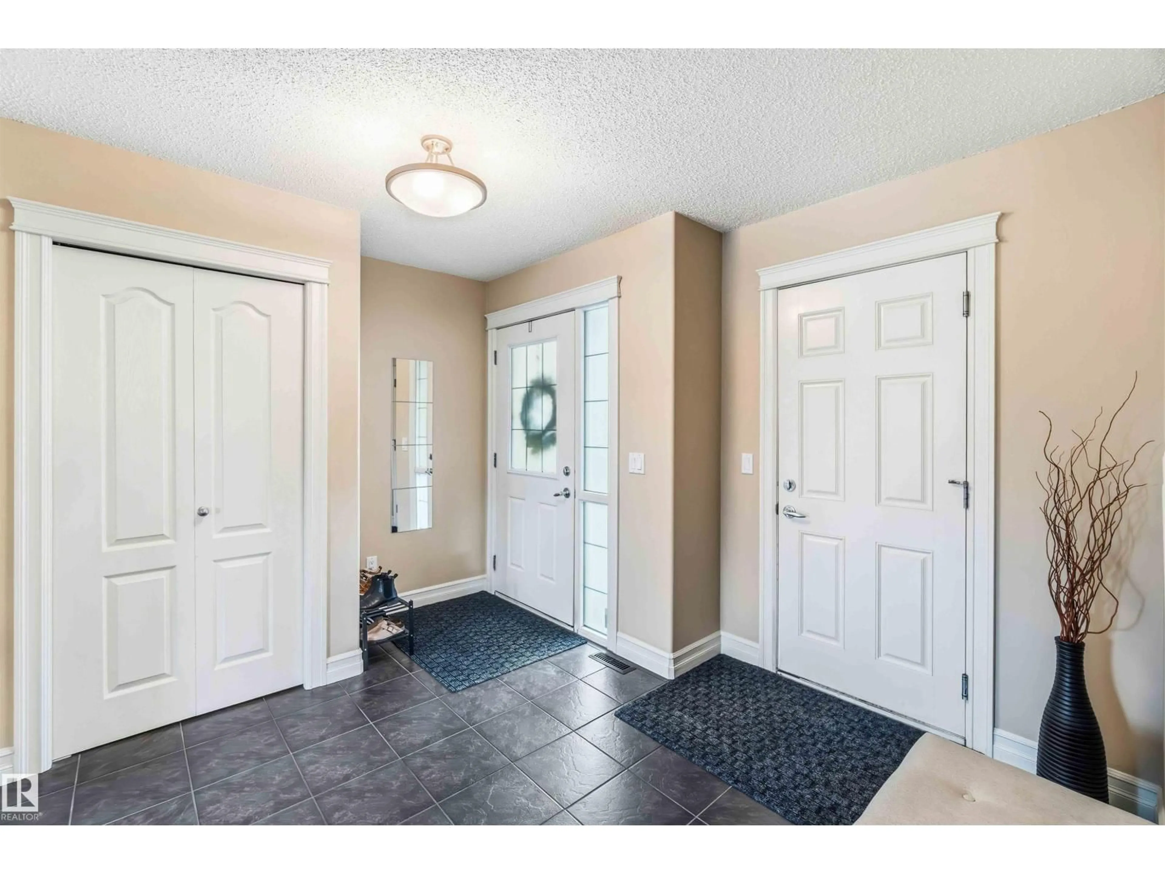 Indoor entryway for 11715 167A AV, Edmonton Alberta T5X6J5