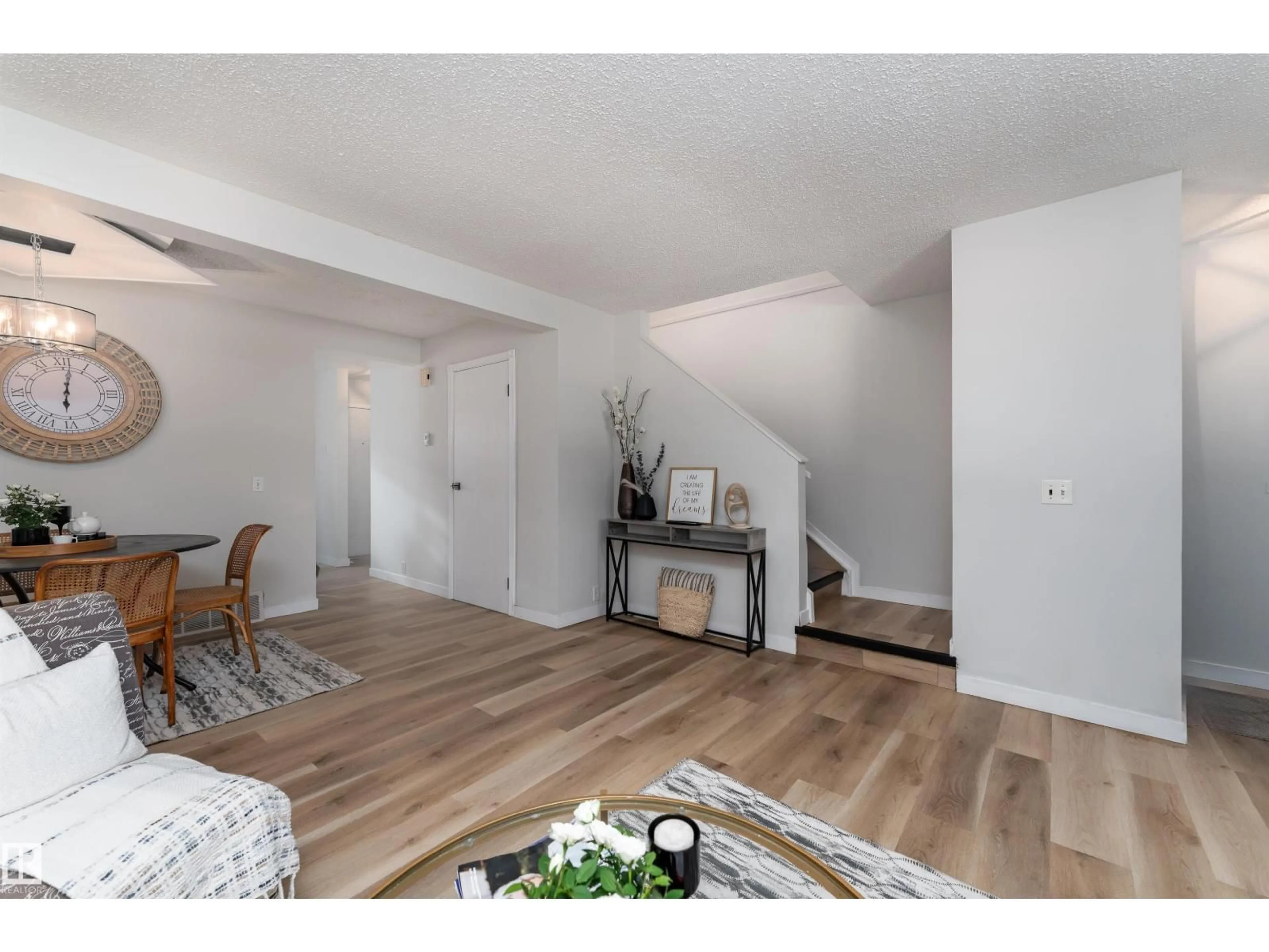 Unknown for 2909 139 AV, Edmonton Alberta T5Y2B3