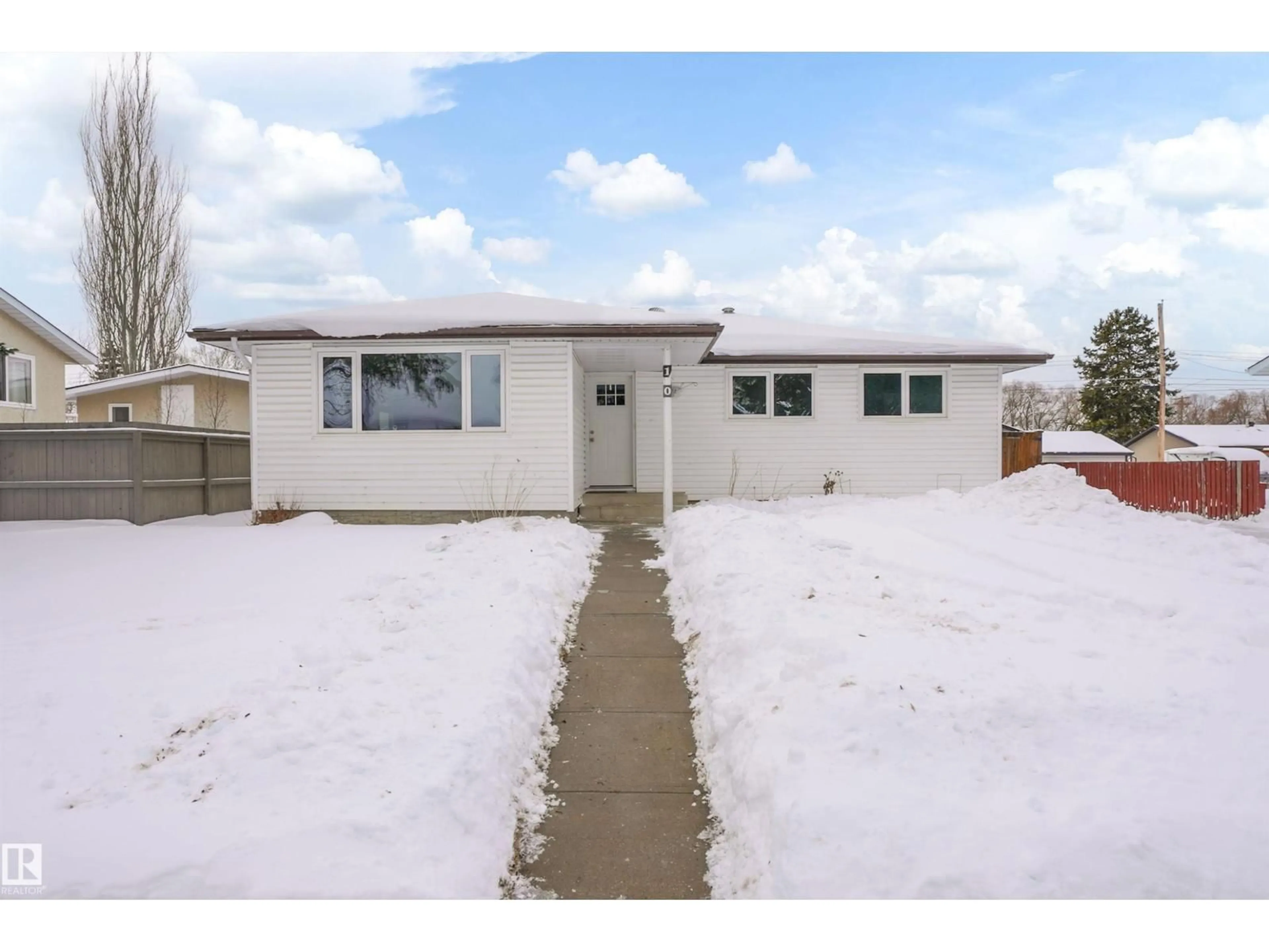 A pic from outside/outdoor area/front of a property/back of a property/a pic from drone, street for 10 WILD HAY DR, Devon Alberta T9G1S5