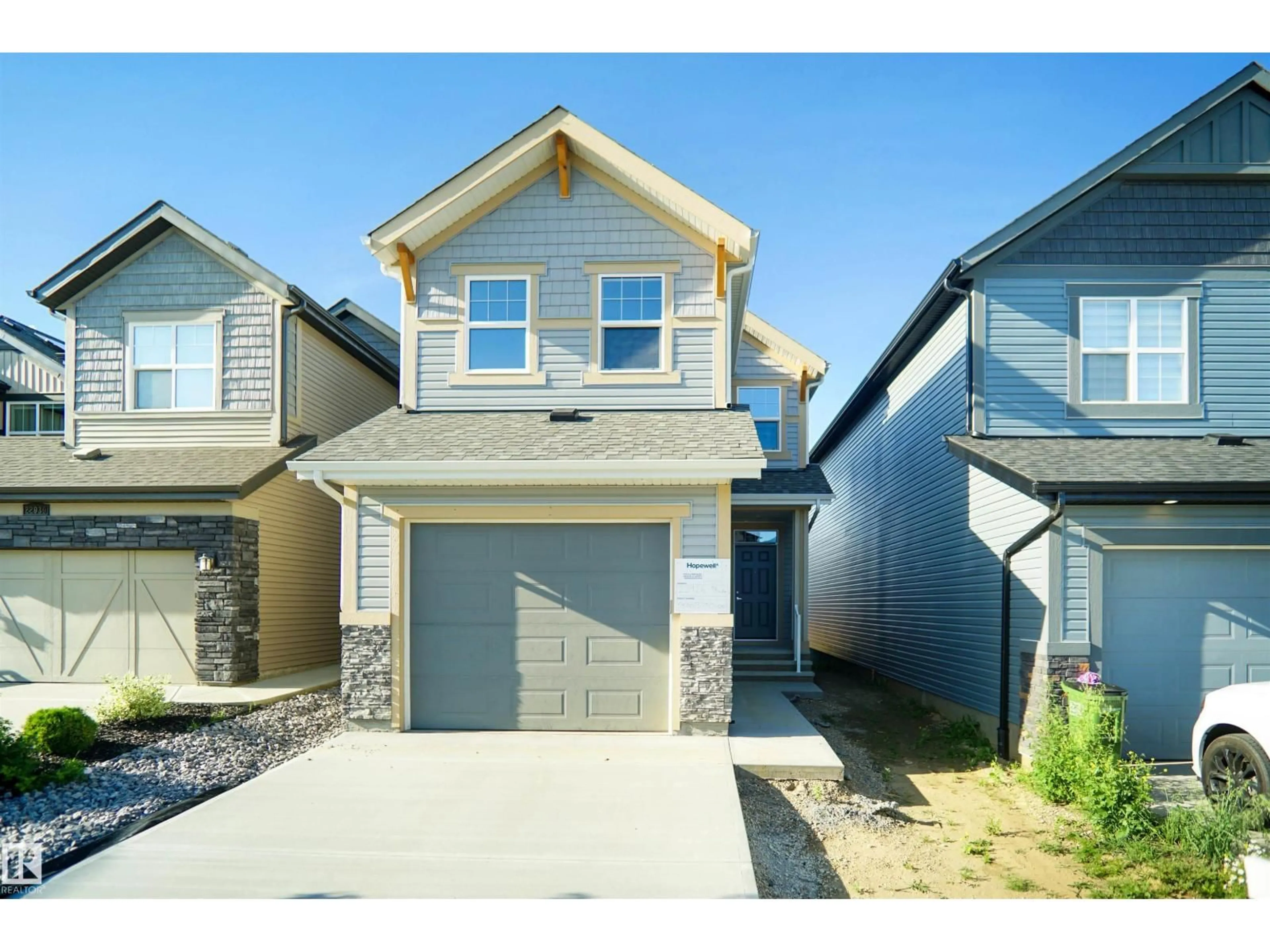 Home with vinyl exterior material, street for 22914 95A AV, Edmonton Alberta T5T7H5