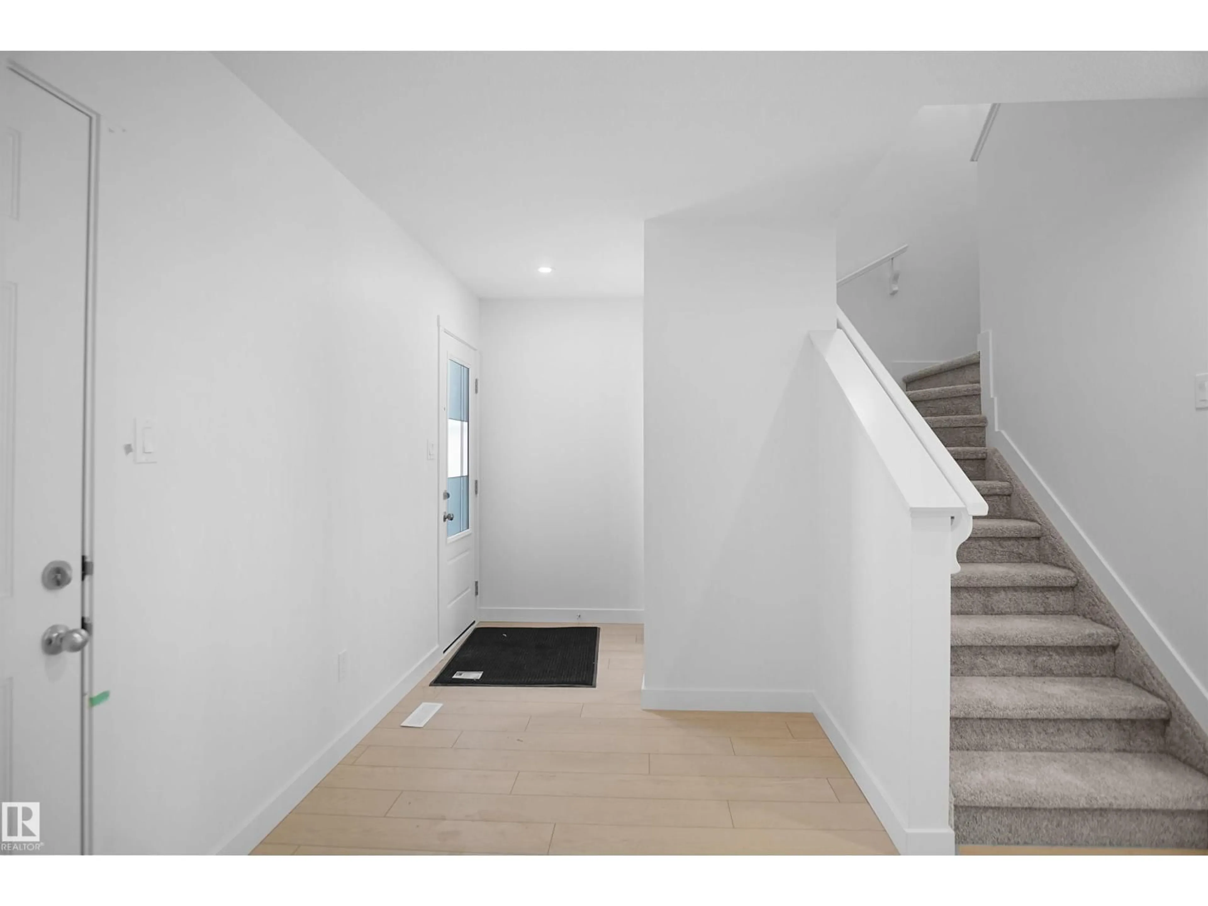 Unknown for 18154 73A ST NW, Edmonton Alberta T5Z0L8