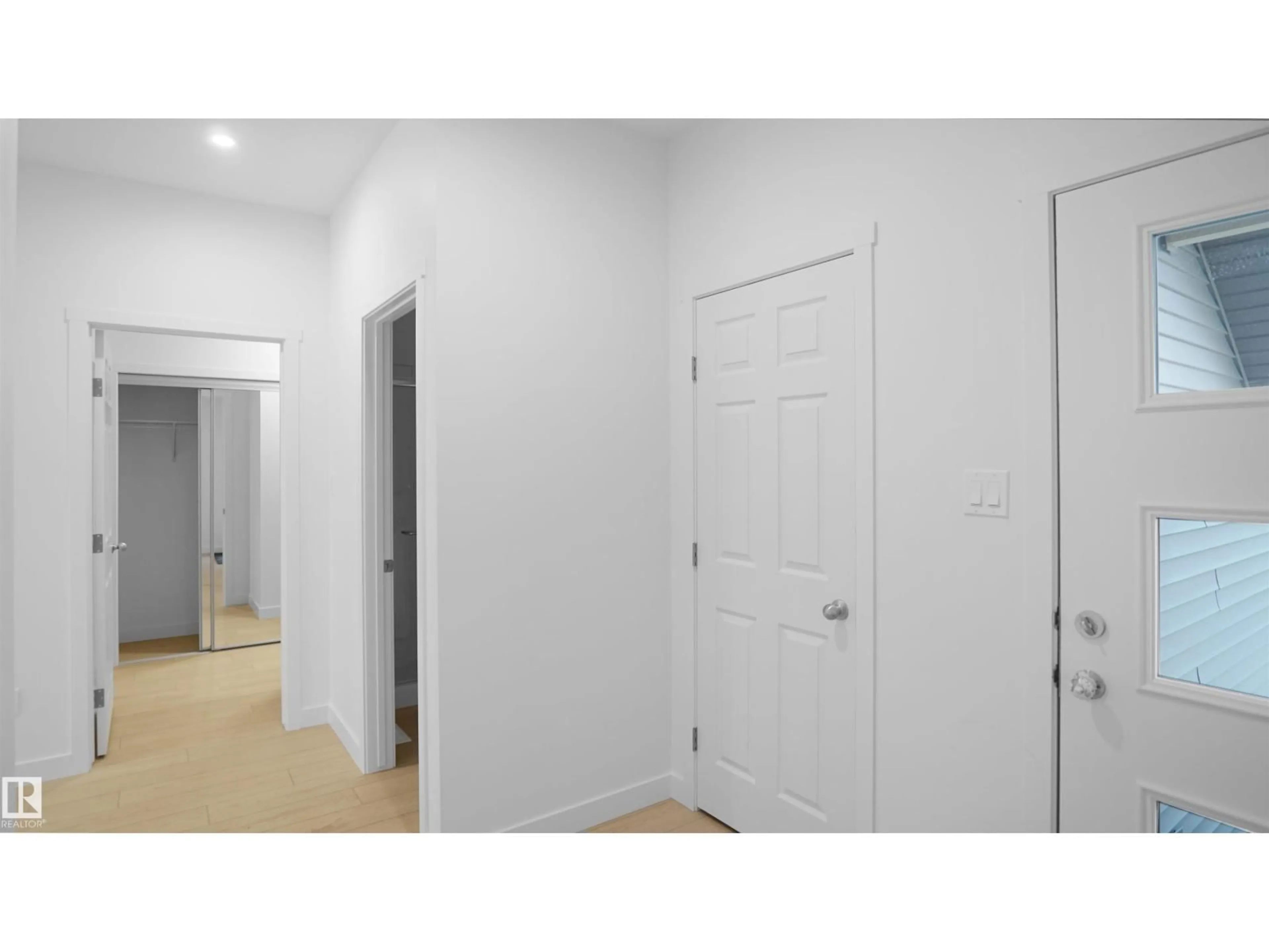 Unknown for 4715 KINNEY RD, Edmonton Alberta T6W2J2