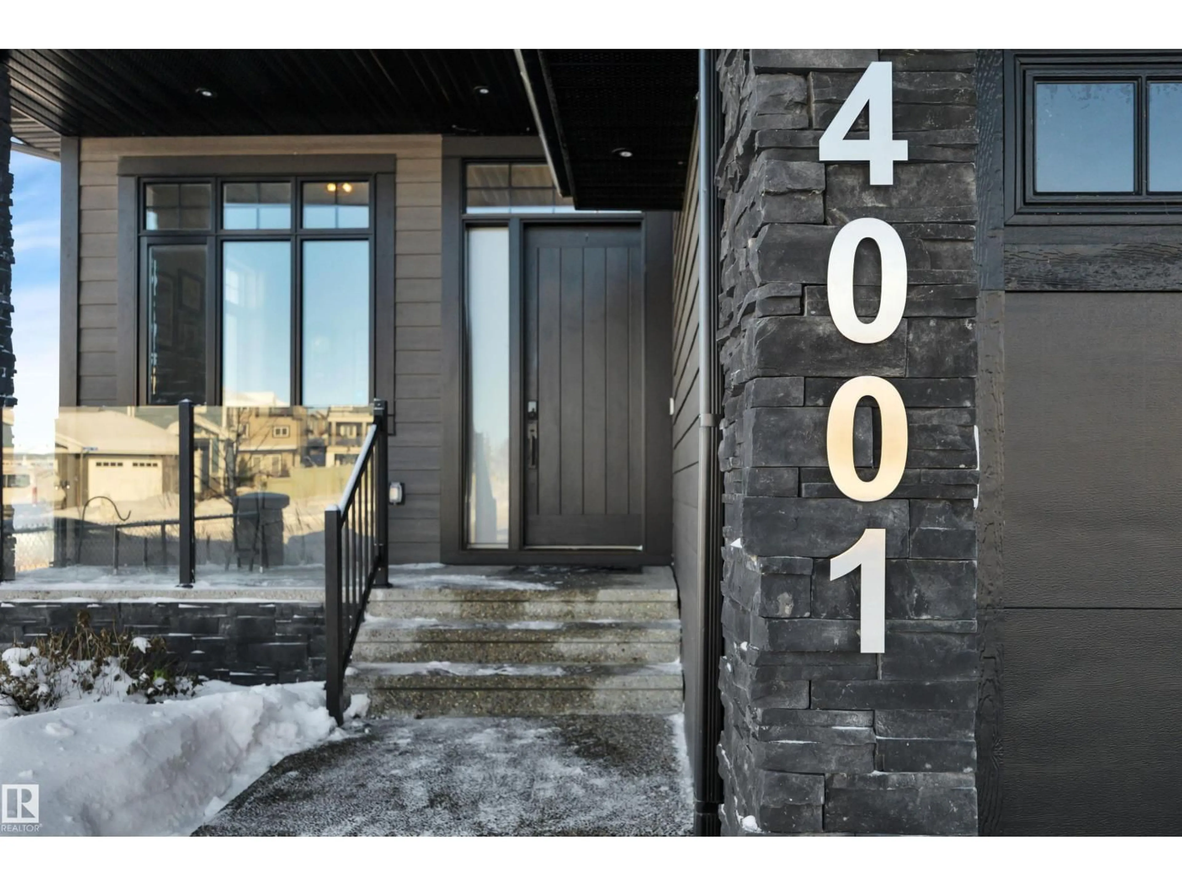 Indoor entryway for 4001 47 AV, Beaumont Alberta T4X1H2