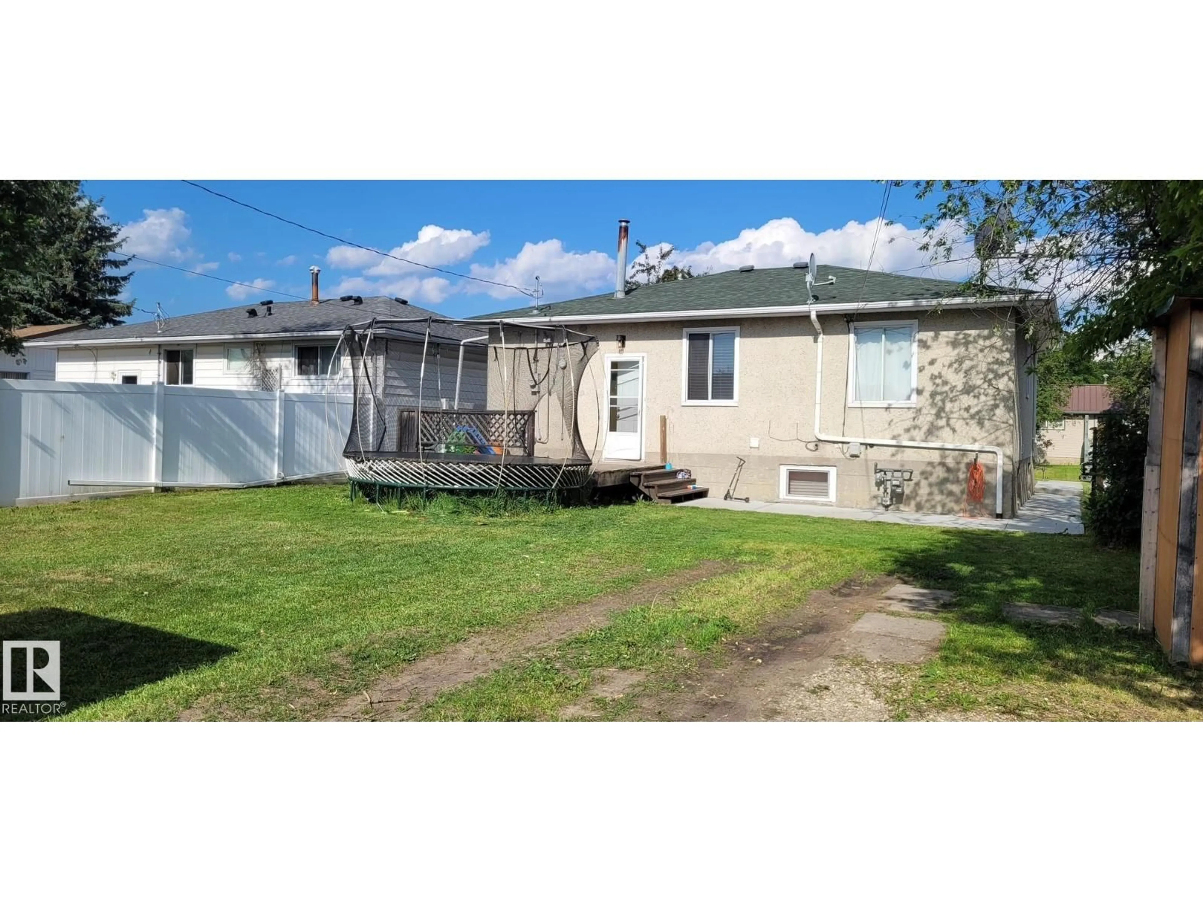 A pic from outside/outdoor area/front of a property/back of a property/a pic from drone, street for NW - 13222 121 ST, Edmonton Alberta T5L0B8