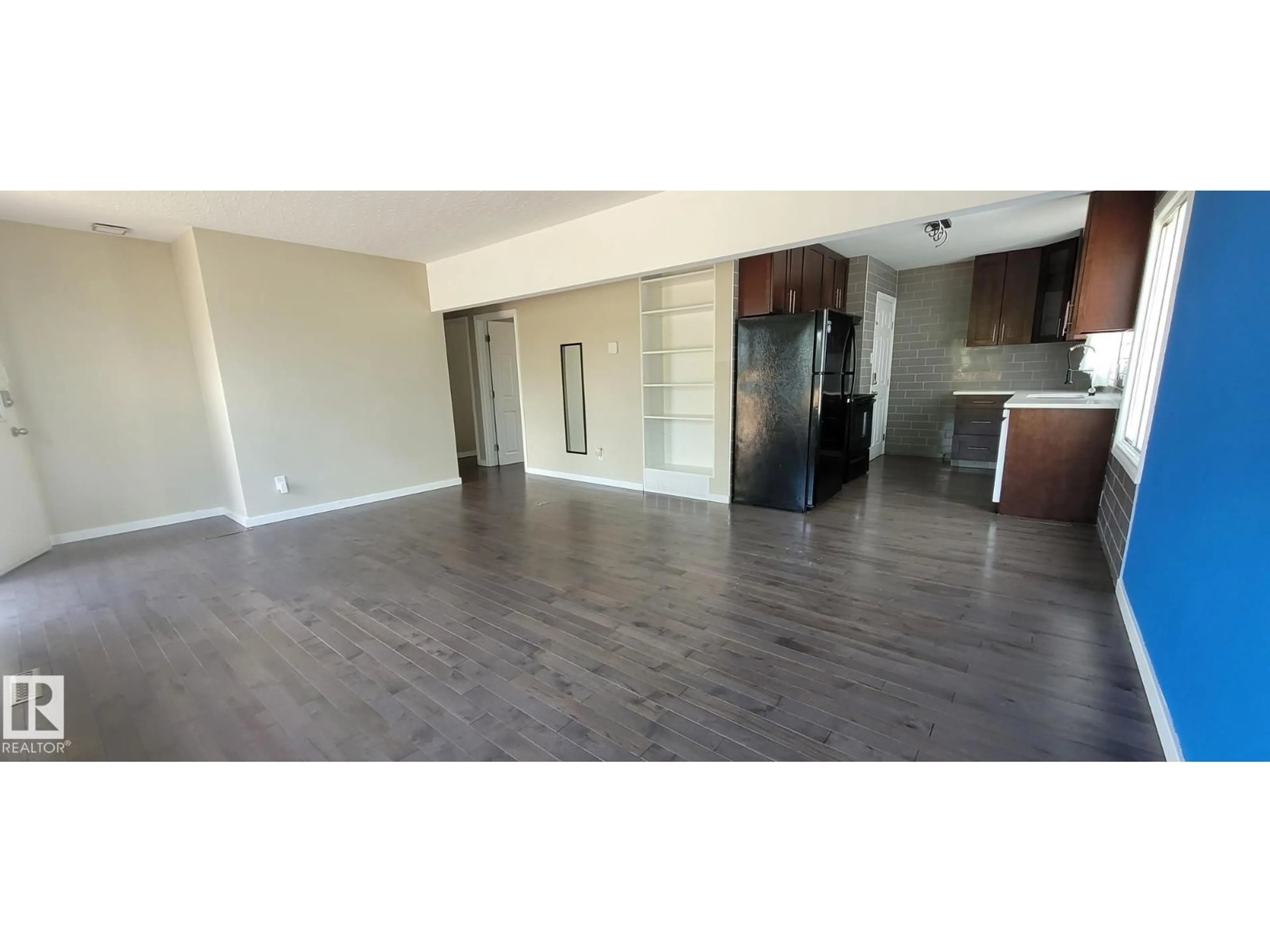 A pic of a room for NW - 13222 121 ST, Edmonton Alberta T5L0B8