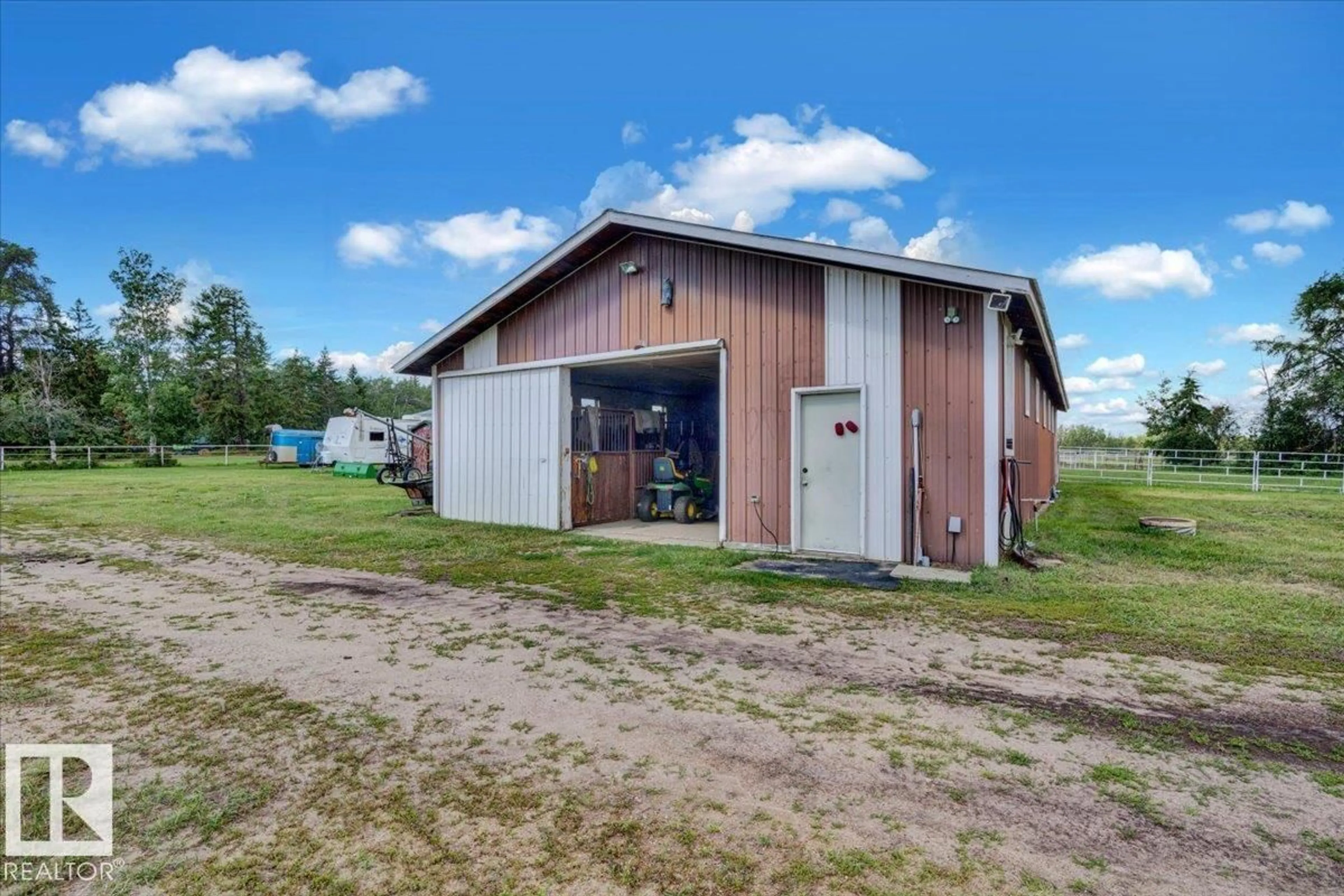Shed for 57128 RGE ROAD 225, Rural Sturgeon County Alberta T0A1N5
