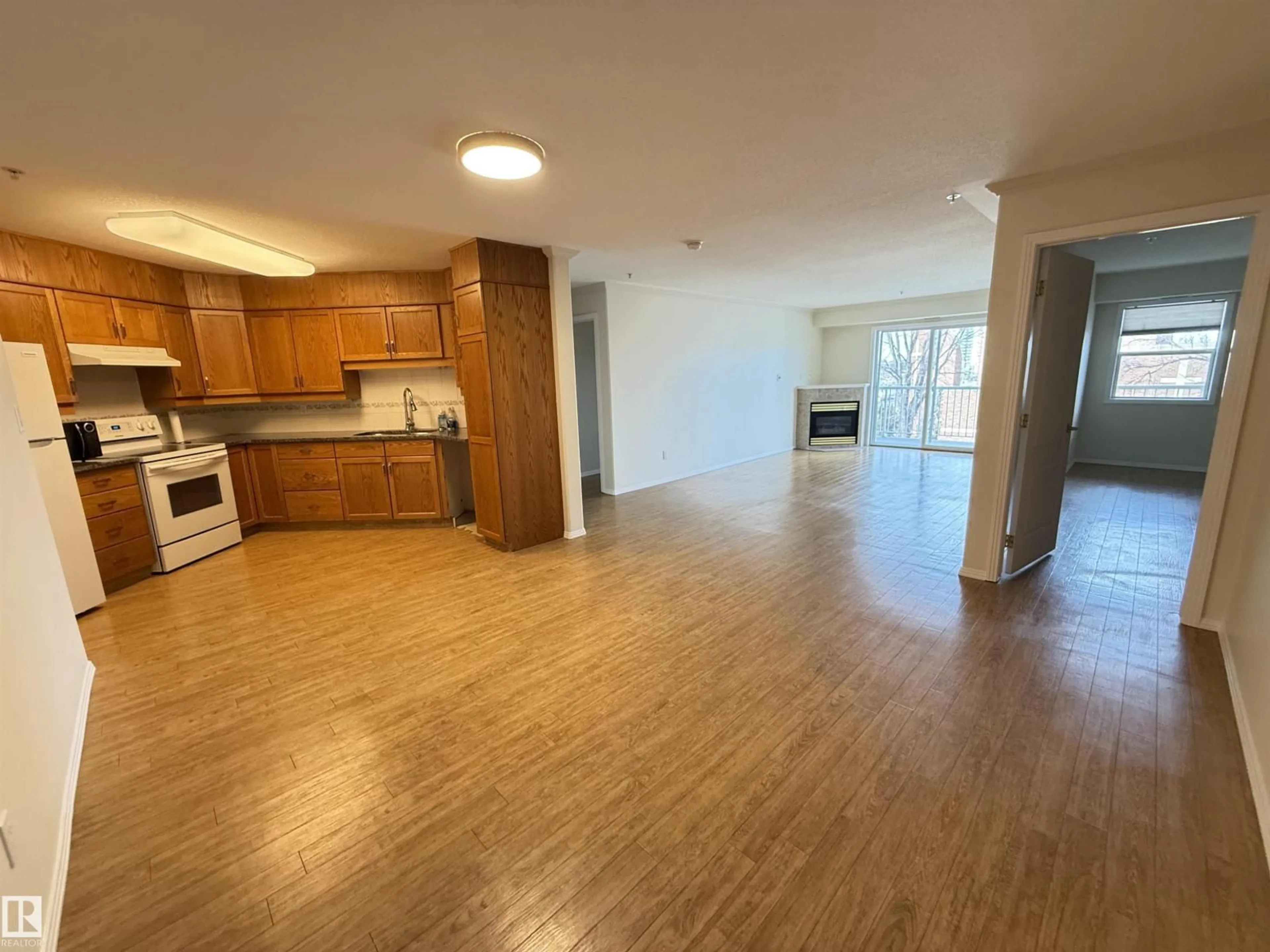 A pic of a room for 302 - 8215 84 AV, Edmonton Alberta T6C4R2