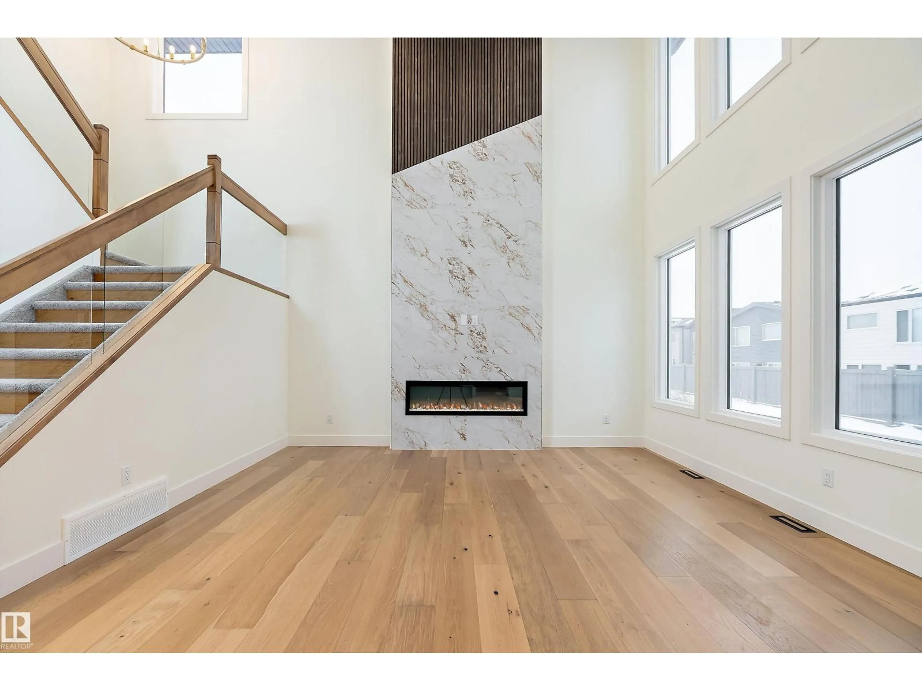 Unknown for 6887 KNOX LO SW, Edmonton Alberta T6W4R3