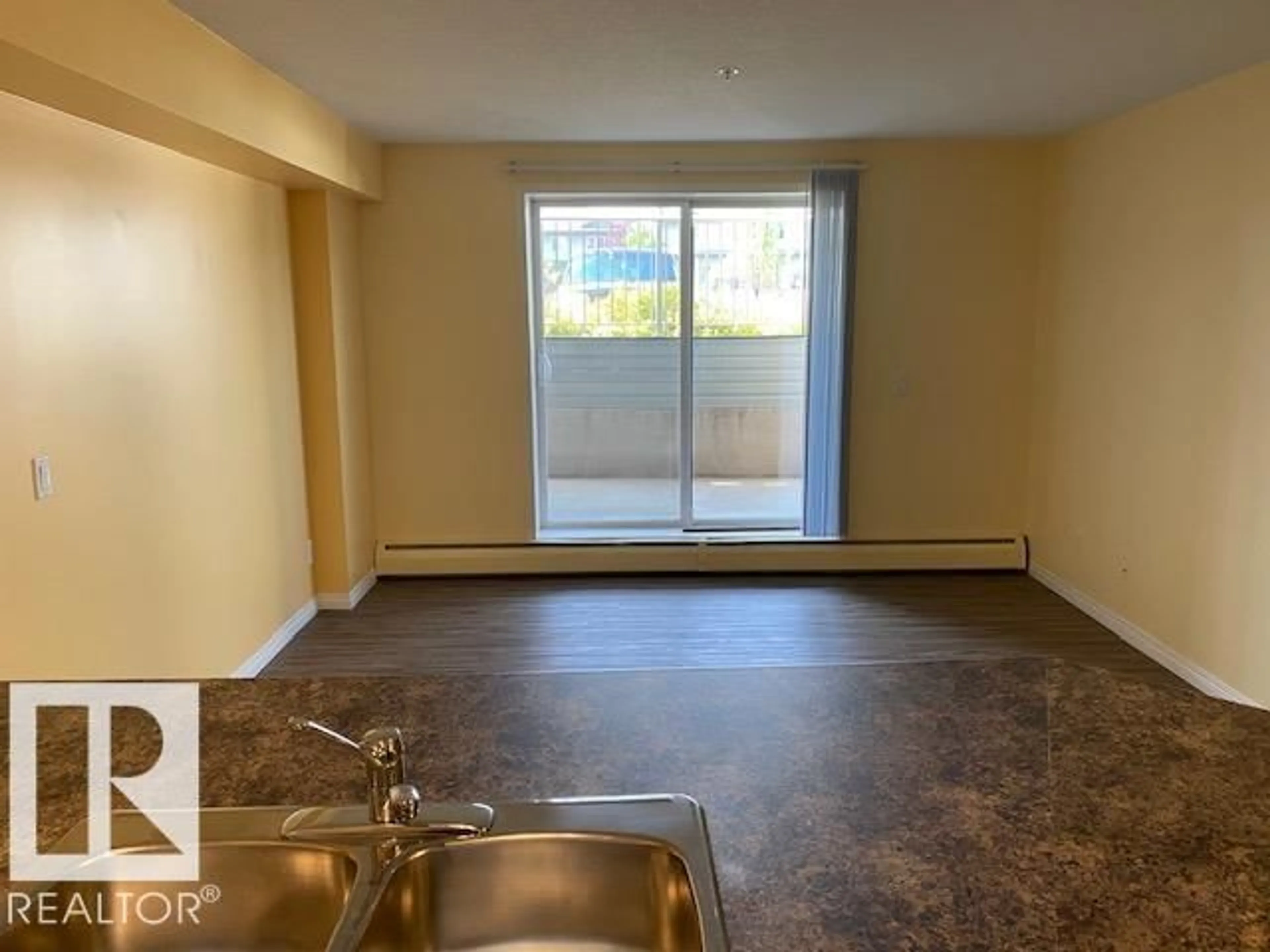 A pic of a room for 40 - 118 SUMMERWOOD BV, Sherwood Park Alberta T8H0C2