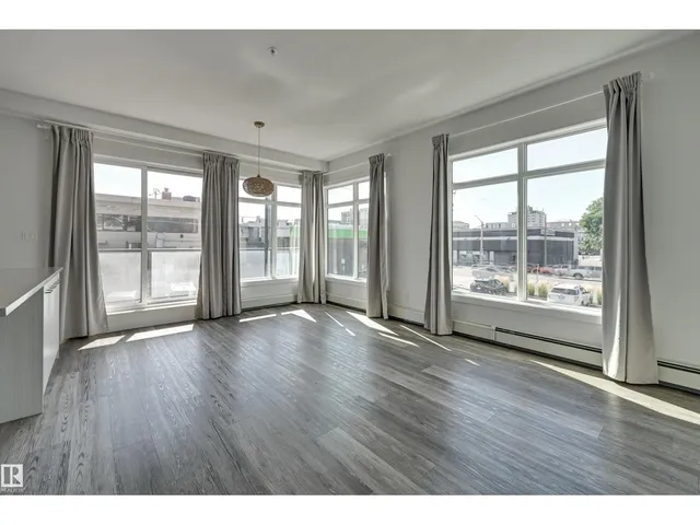 #206 - 10837 83 AV, Edmonton 4