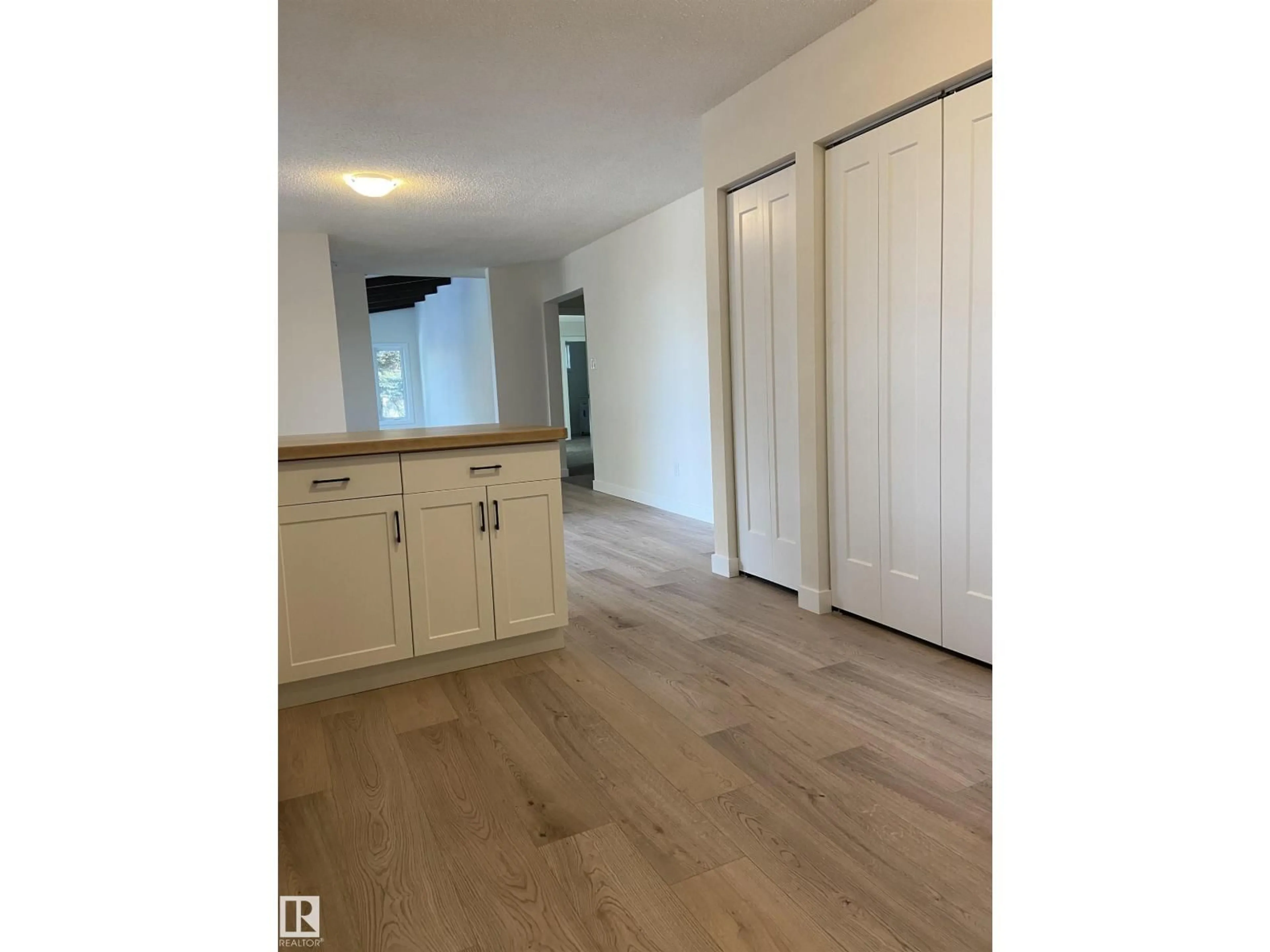 A pic of a room for #204 - 55230 RGE ROAD 10, Rural Sturgeon County Alberta T0E1V0