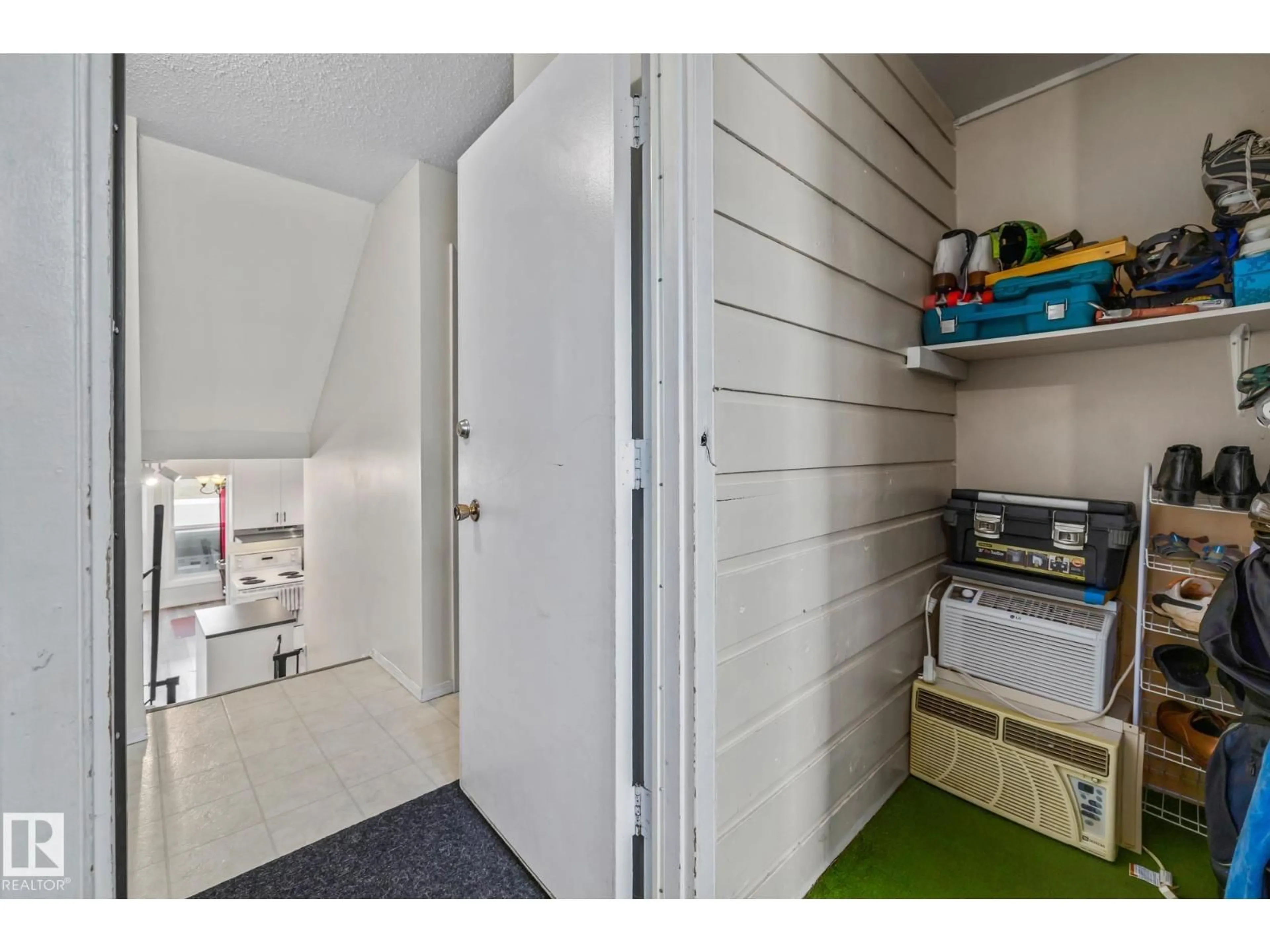 Unknown for 11 GRANDVIEW RG, St. Albert Alberta T8N1T3