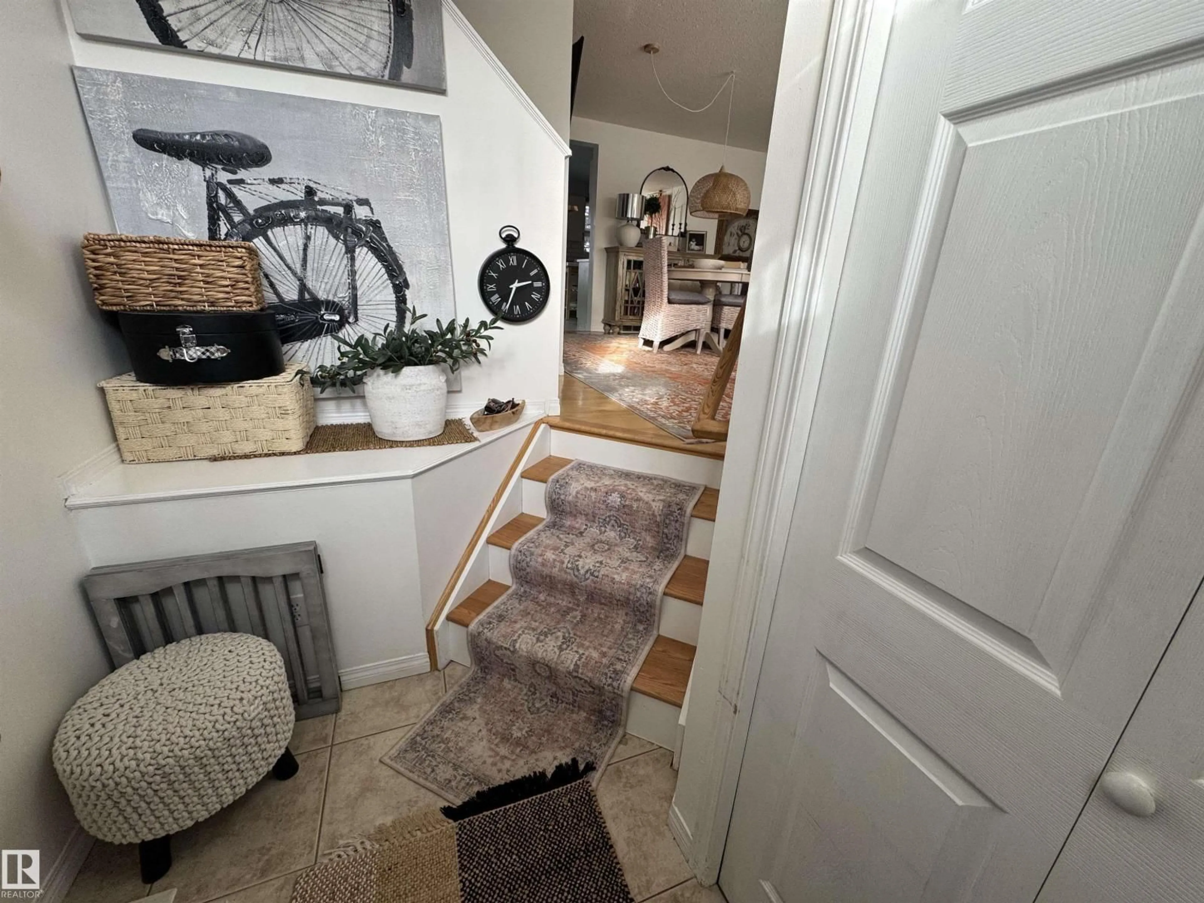 Indoor entryway for 208 - 178 BRIDGEPORT BV, Leduc Alberta T9E8S8