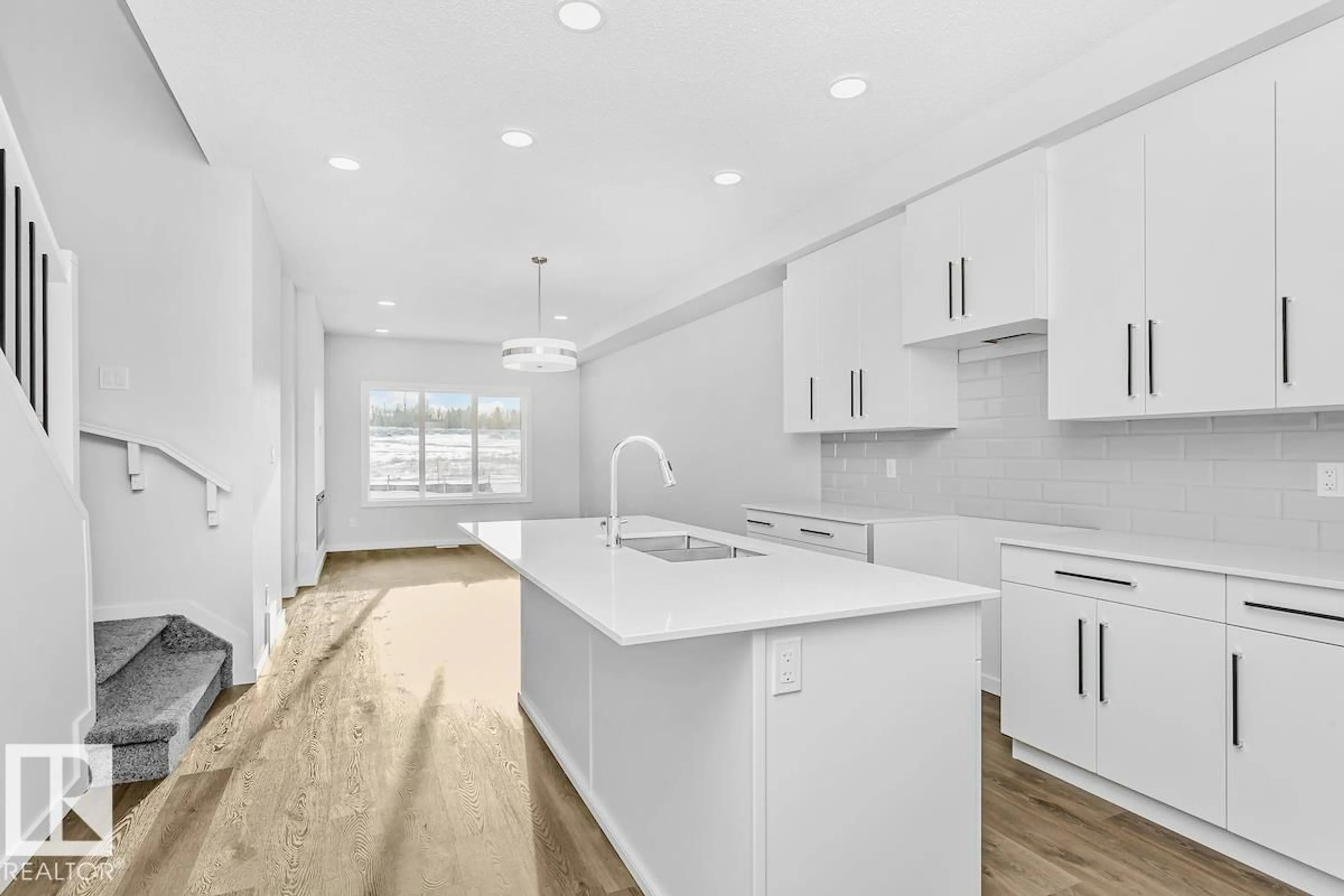 Open concept kitchen, ceramic/tile floor for 4293 KINGLET DR, Edmonton Alberta T5S0W6