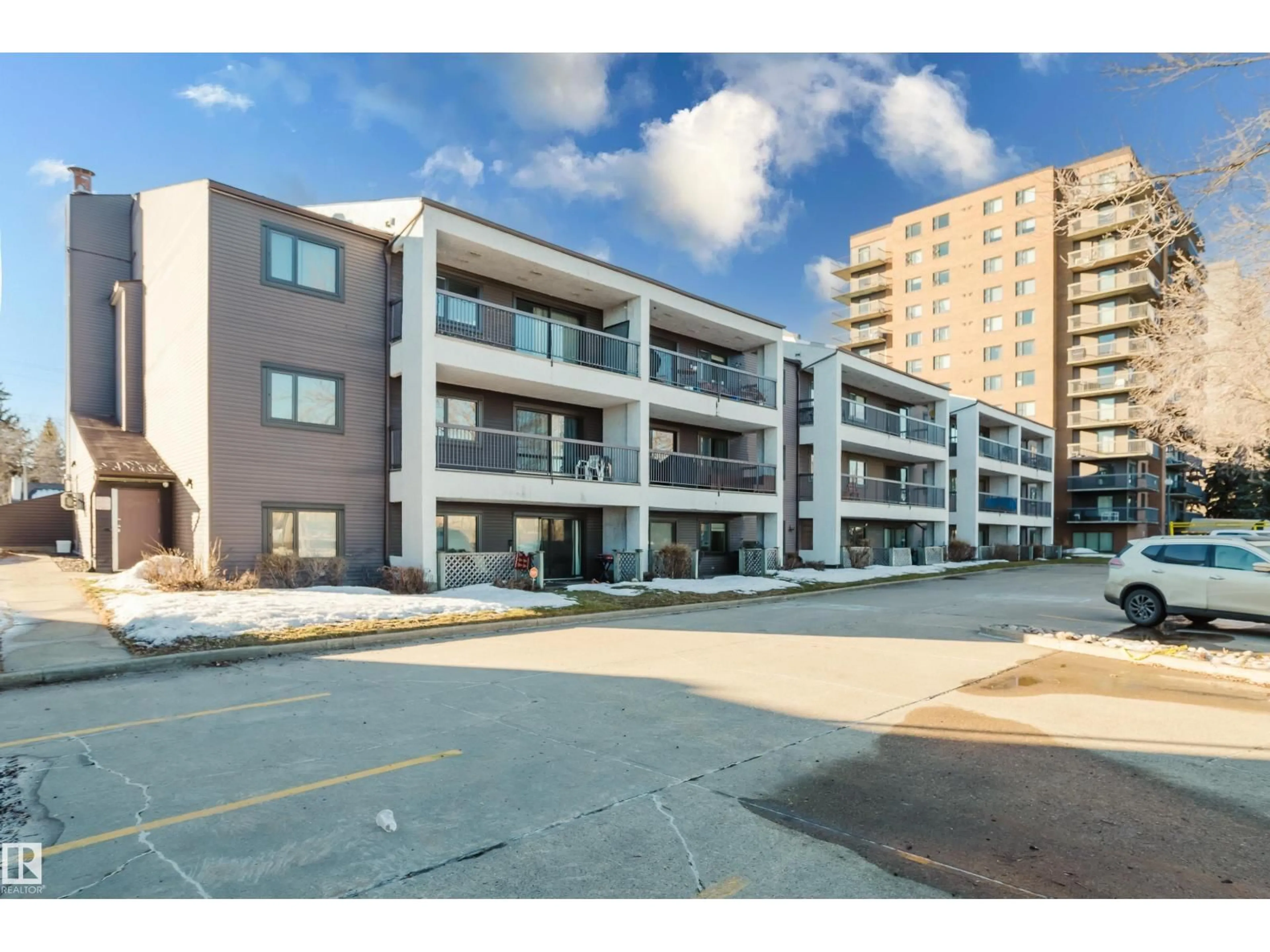 Unknown for 115 - 10545 SASKATCHEWAN DR, Edmonton Alberta T6E6C6