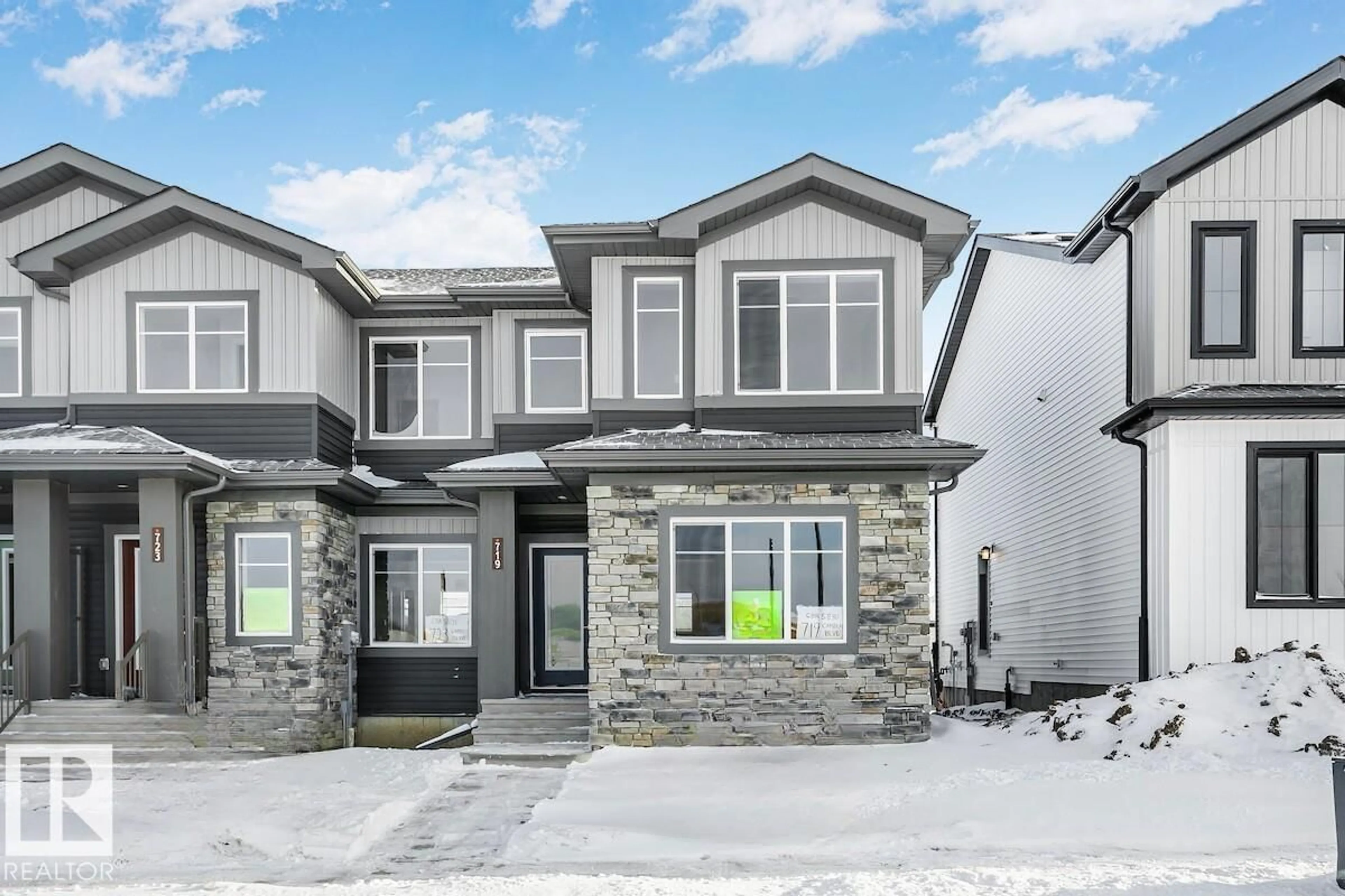 Home with vinyl exterior material, street for 719 CAMBRIAN BV, Sherwood Park Alberta T6H2Z1