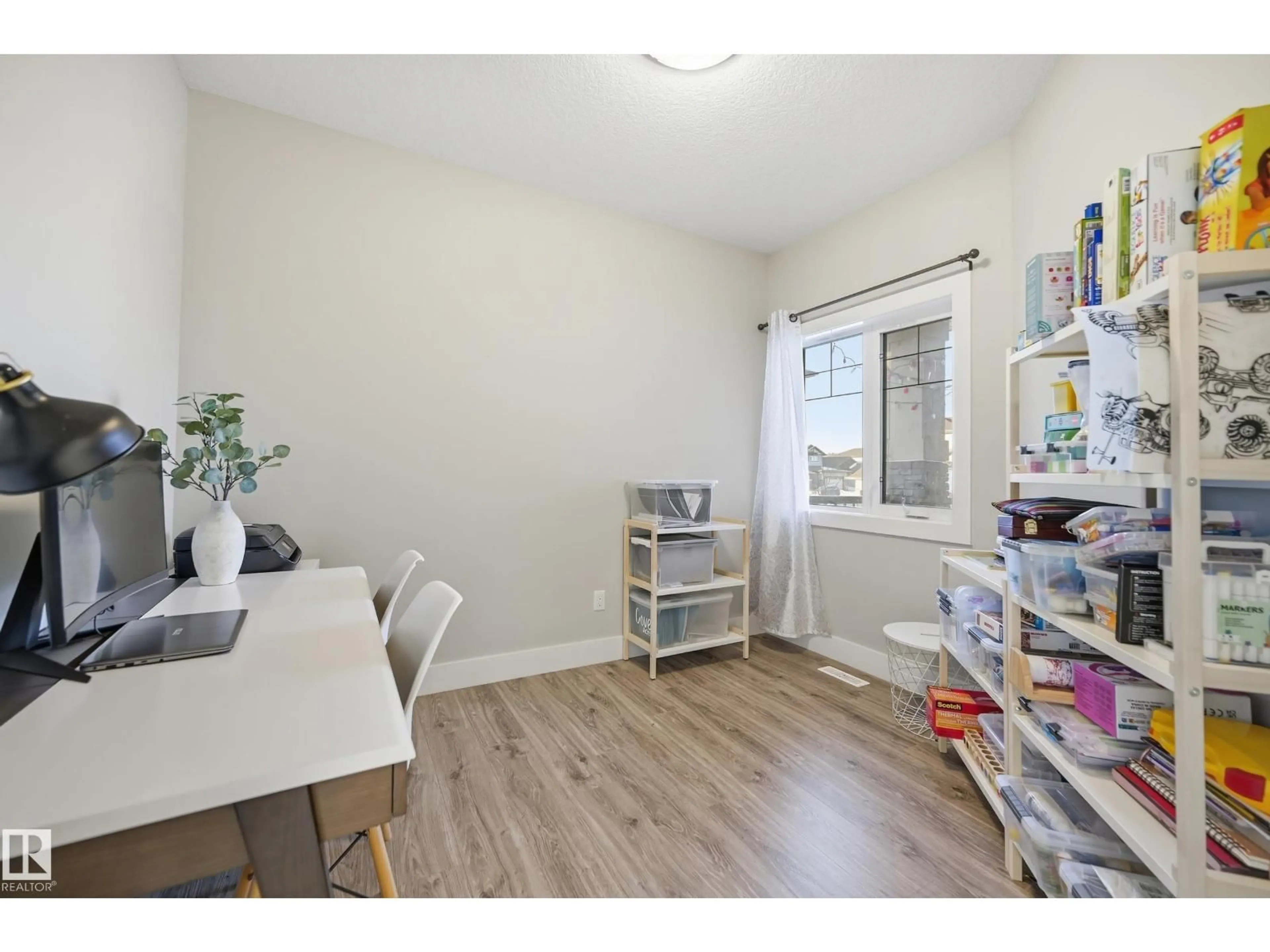 A pic of a room for 30 WILLOW LI, Fort Saskatchewan Alberta T8L0L5