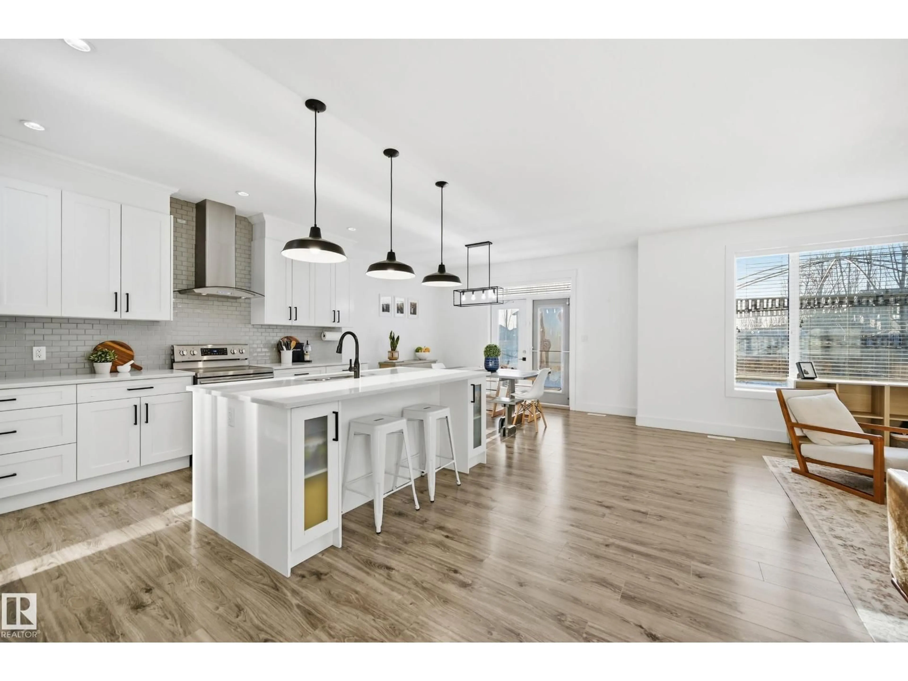 Open concept kitchen, unknown for 30 WILLOW LI, Fort Saskatchewan Alberta T8L0L5