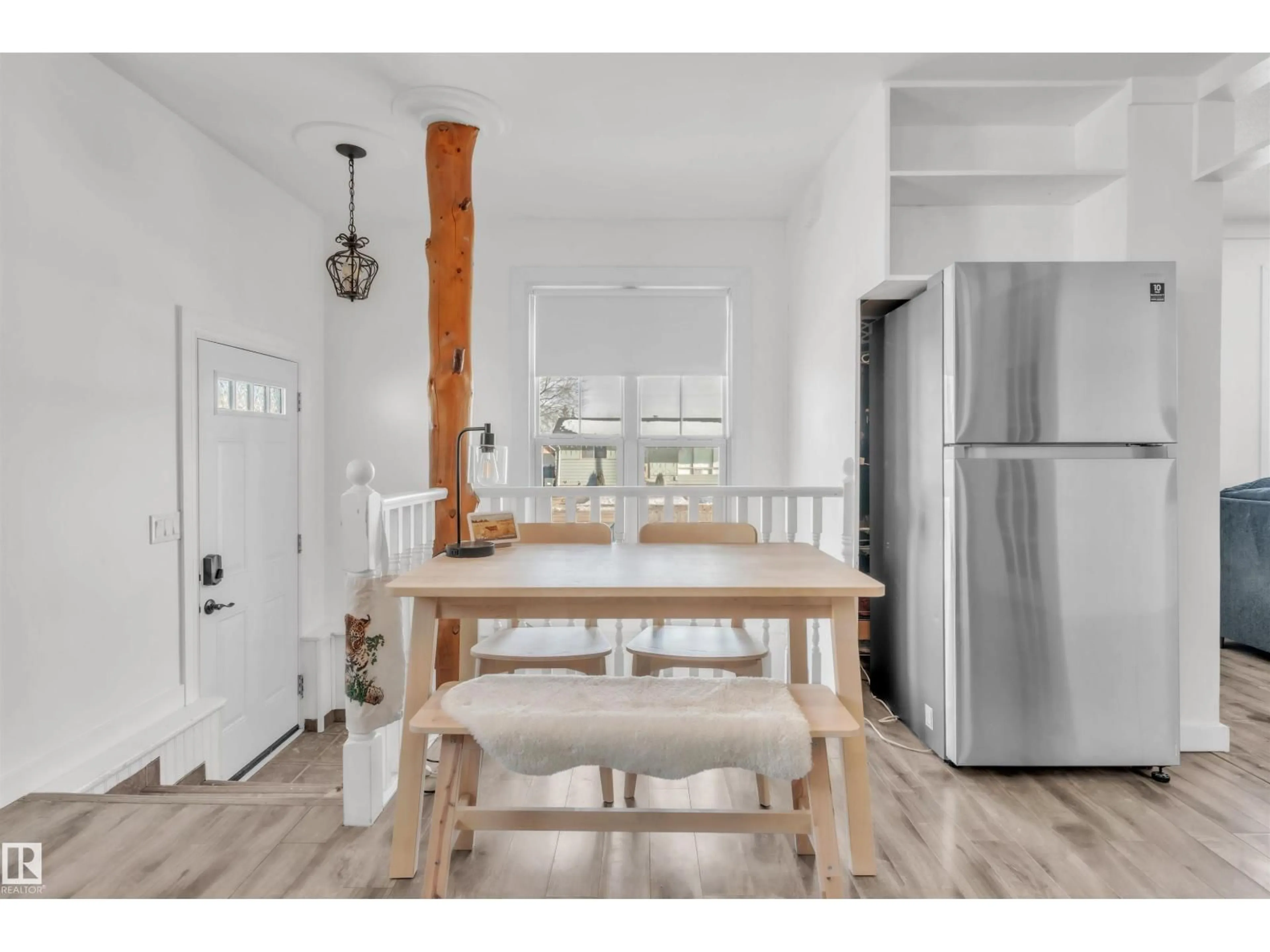 Unknown for 607 10 ST, Cold Lake Alberta T9M1A9