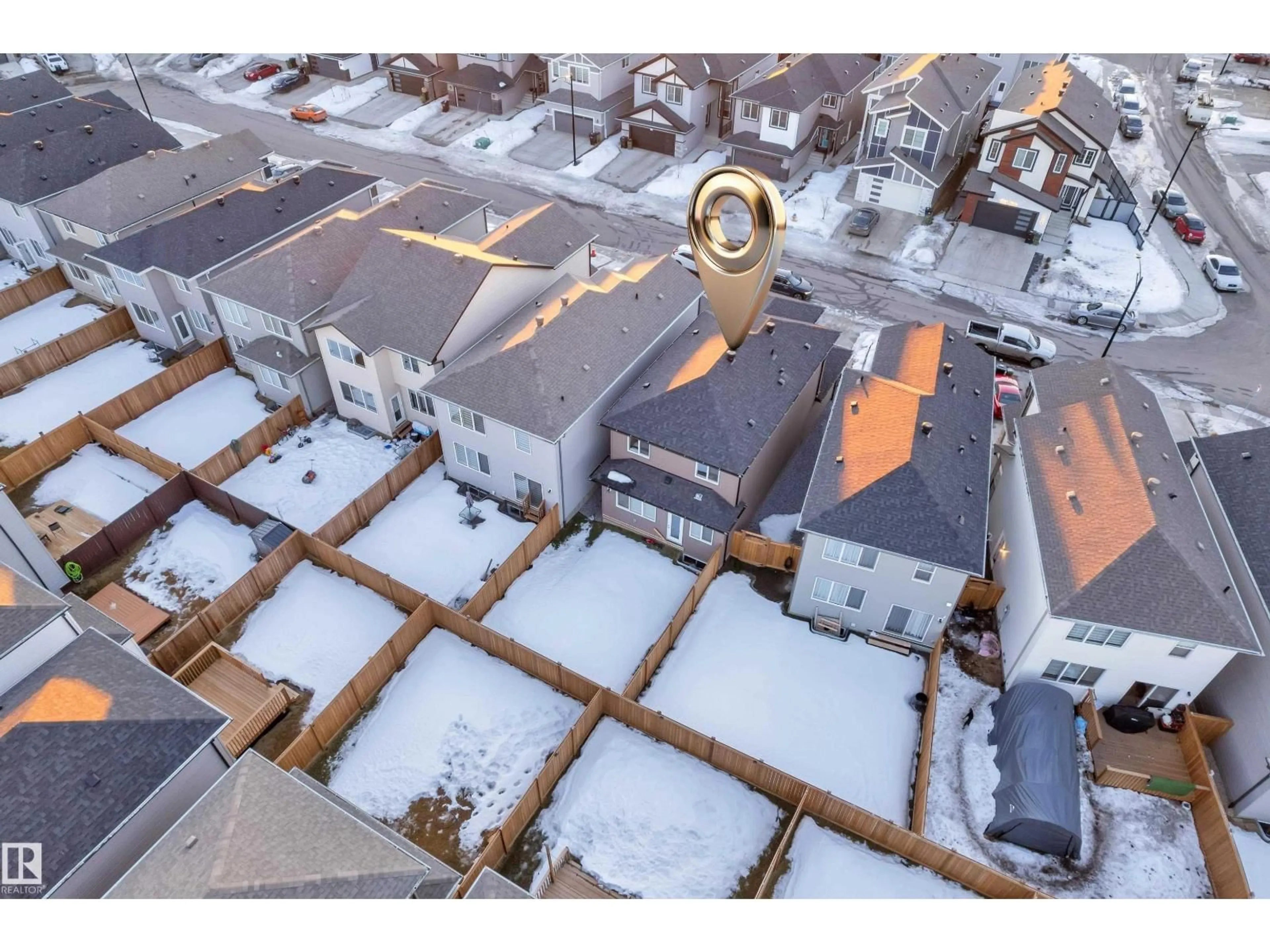 A pic from outside/outdoor area/front of a property/back of a property/a pic from drone, building for 1667 13 ST, Edmonton Alberta T6T2N5