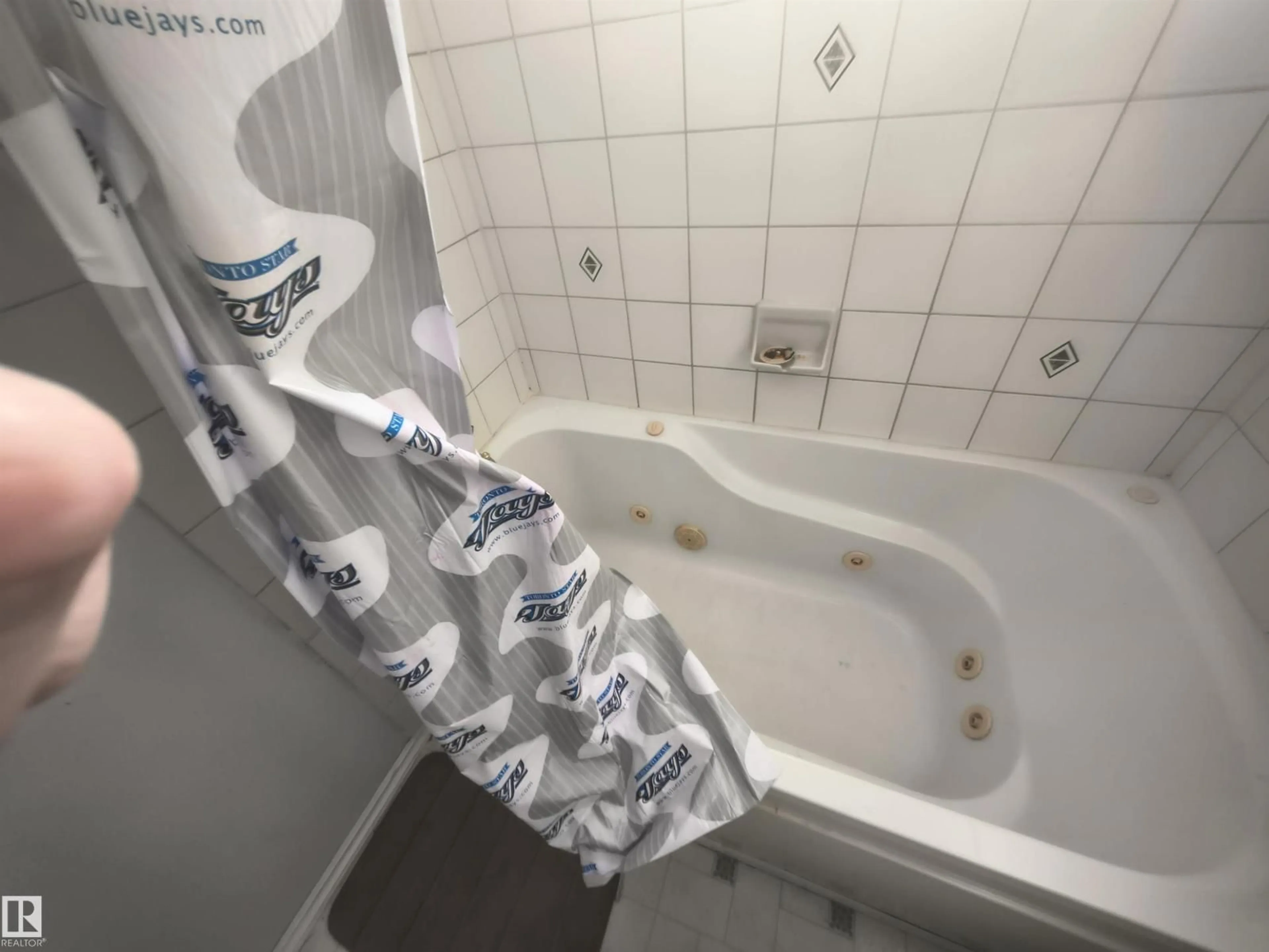 Standard bathroom, unknown for 4923 51 AV, Mundare Alberta T0B3H0