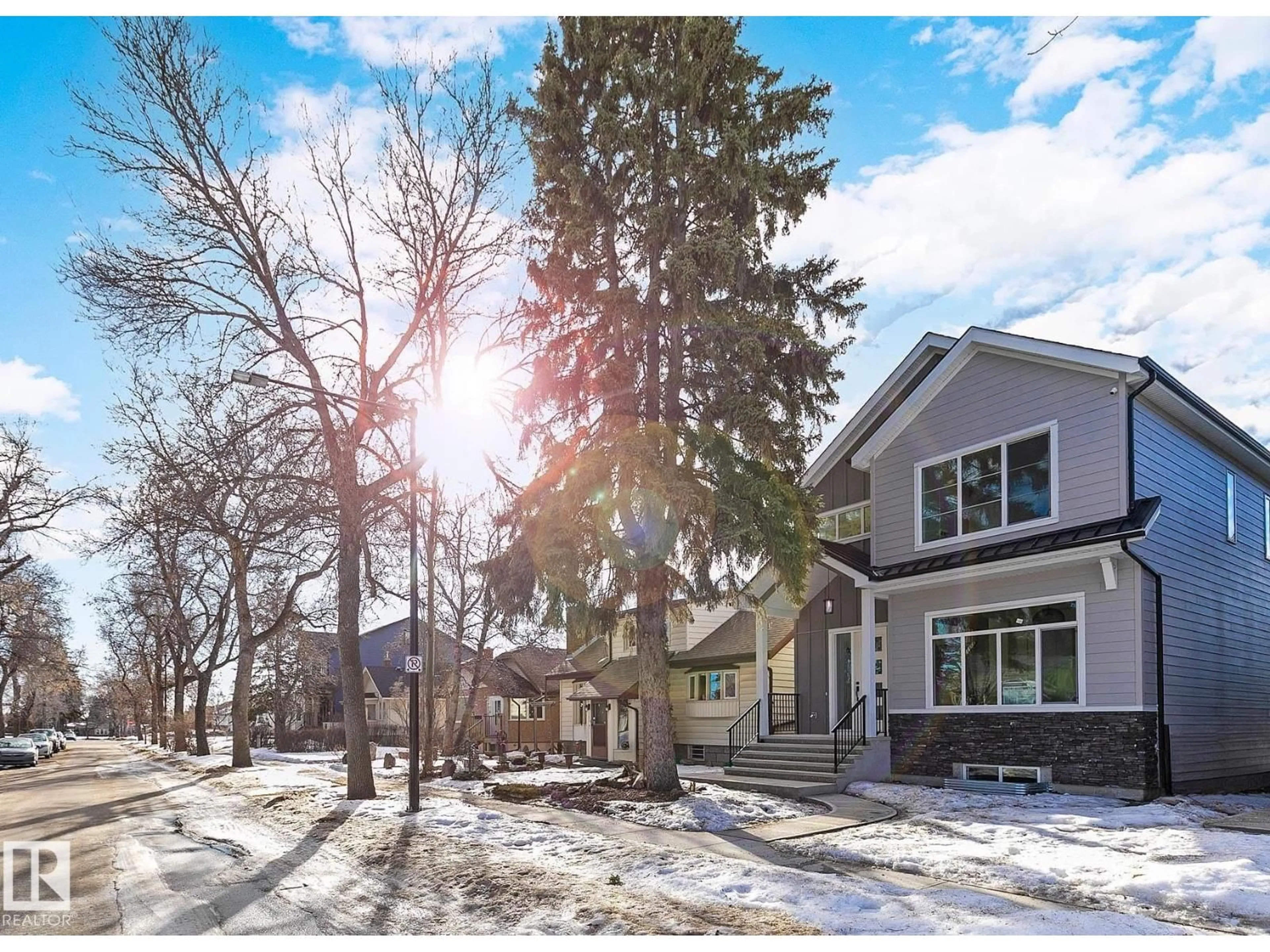 Unknown for 11234 61 ST, Edmonton Alberta T5W4A5