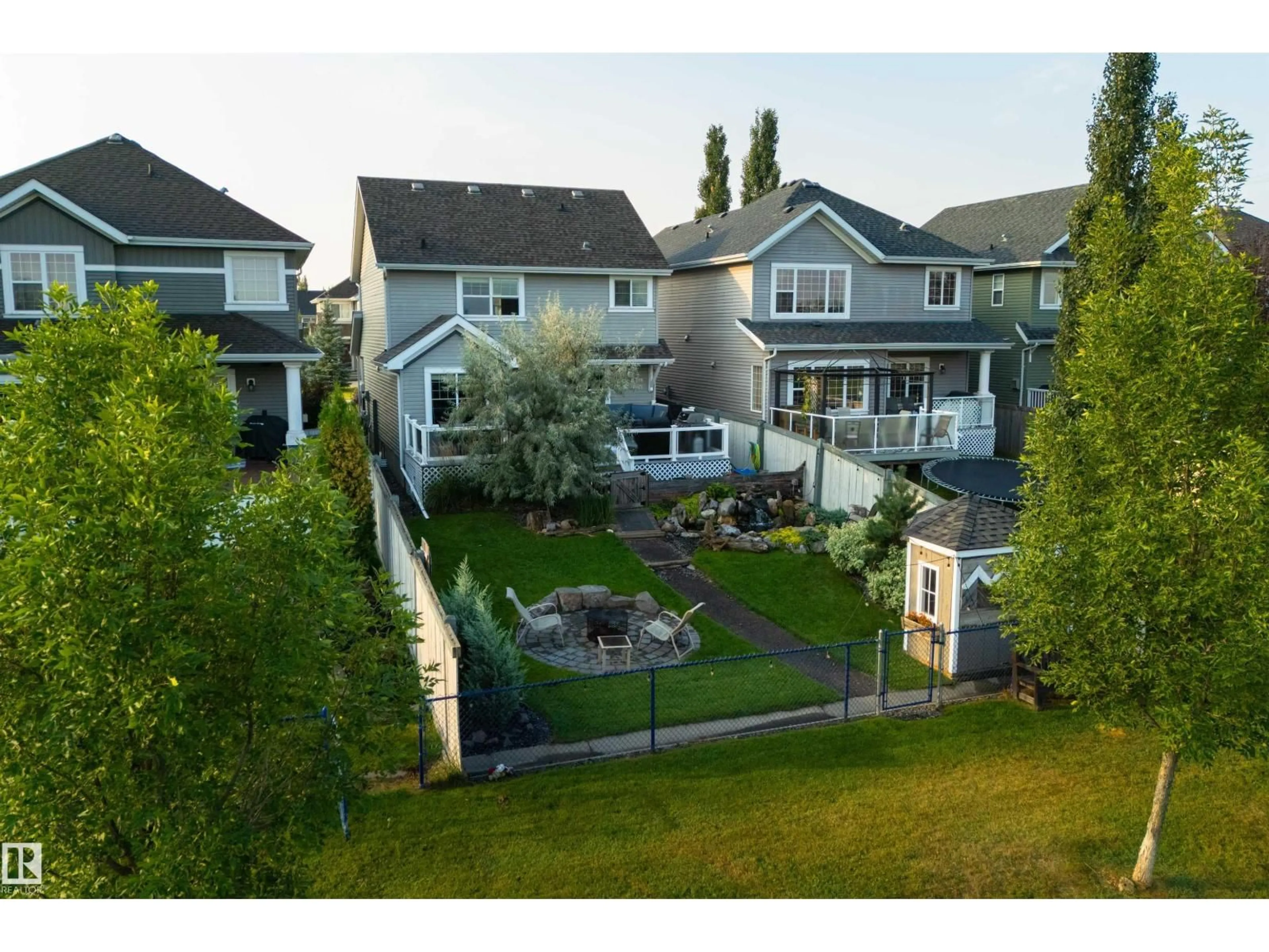 A pic from outside/outdoor area/front of a property/back of a property/a pic from drone, mountain view for 8504 16A AV, Edmonton Alberta T6X0H9