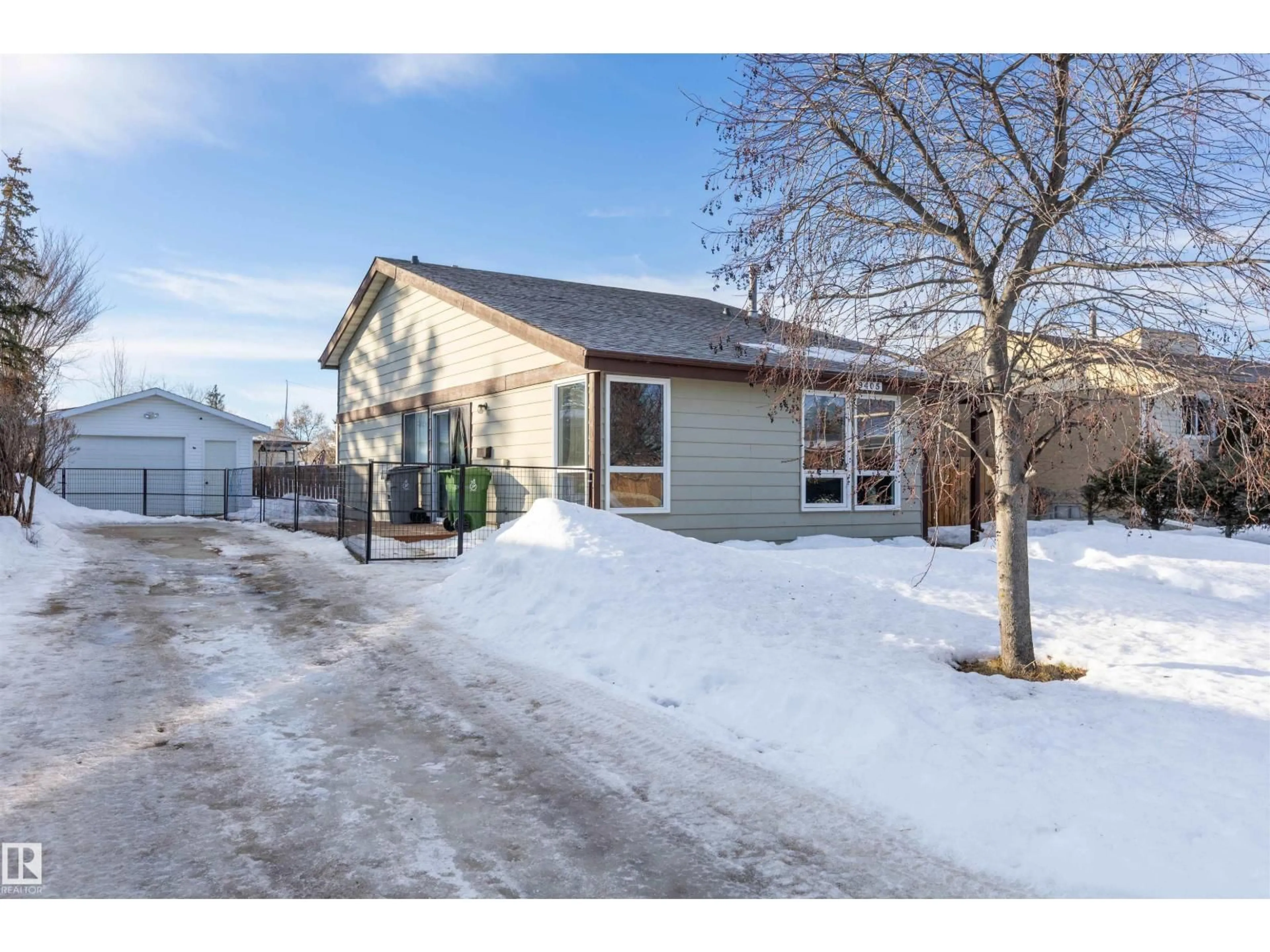 Unknown for 9405 98 AV, Morinville Alberta T8R1J4