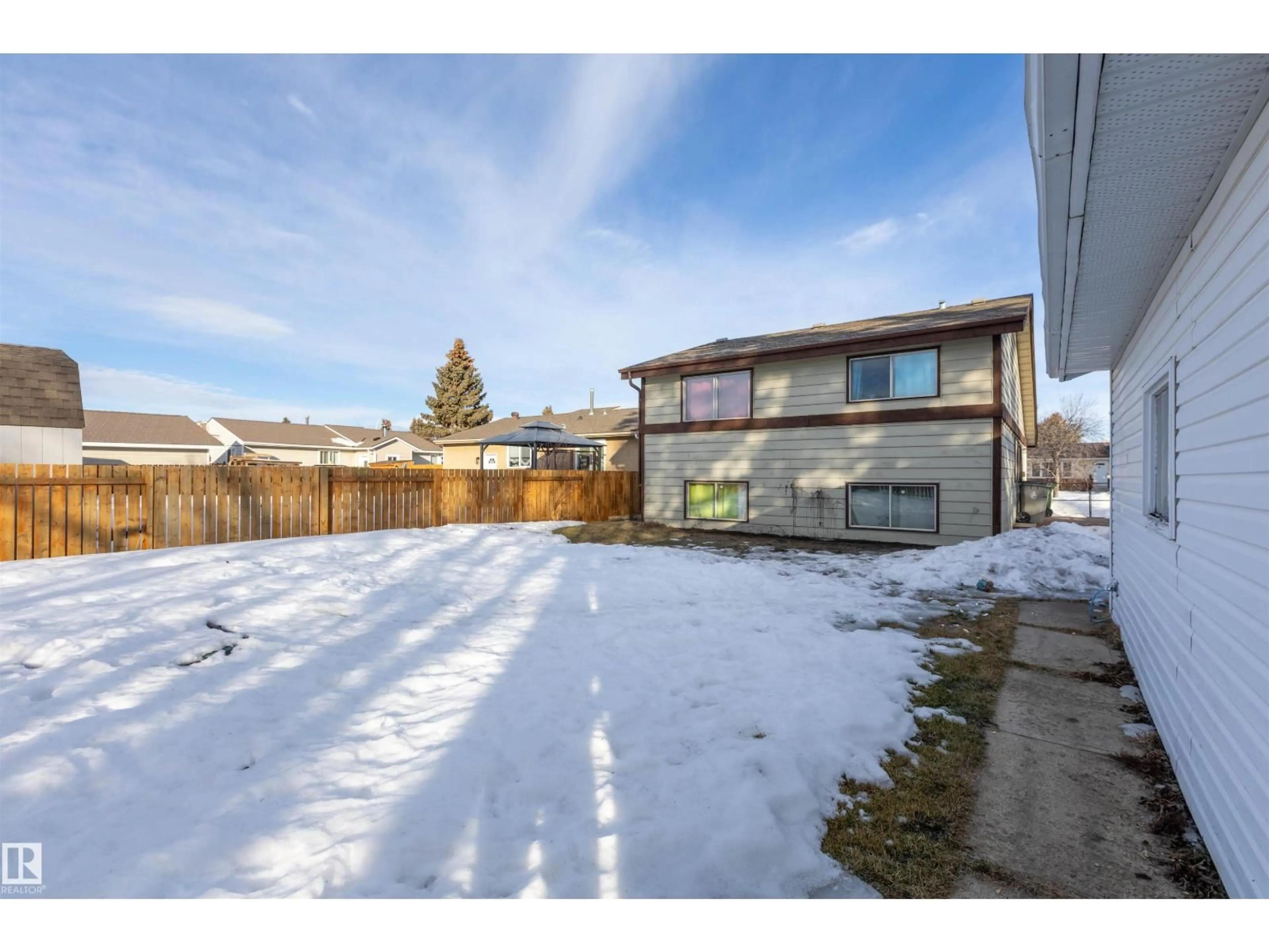 Unknown for 9405 98 AV, Morinville Alberta T8R1J4