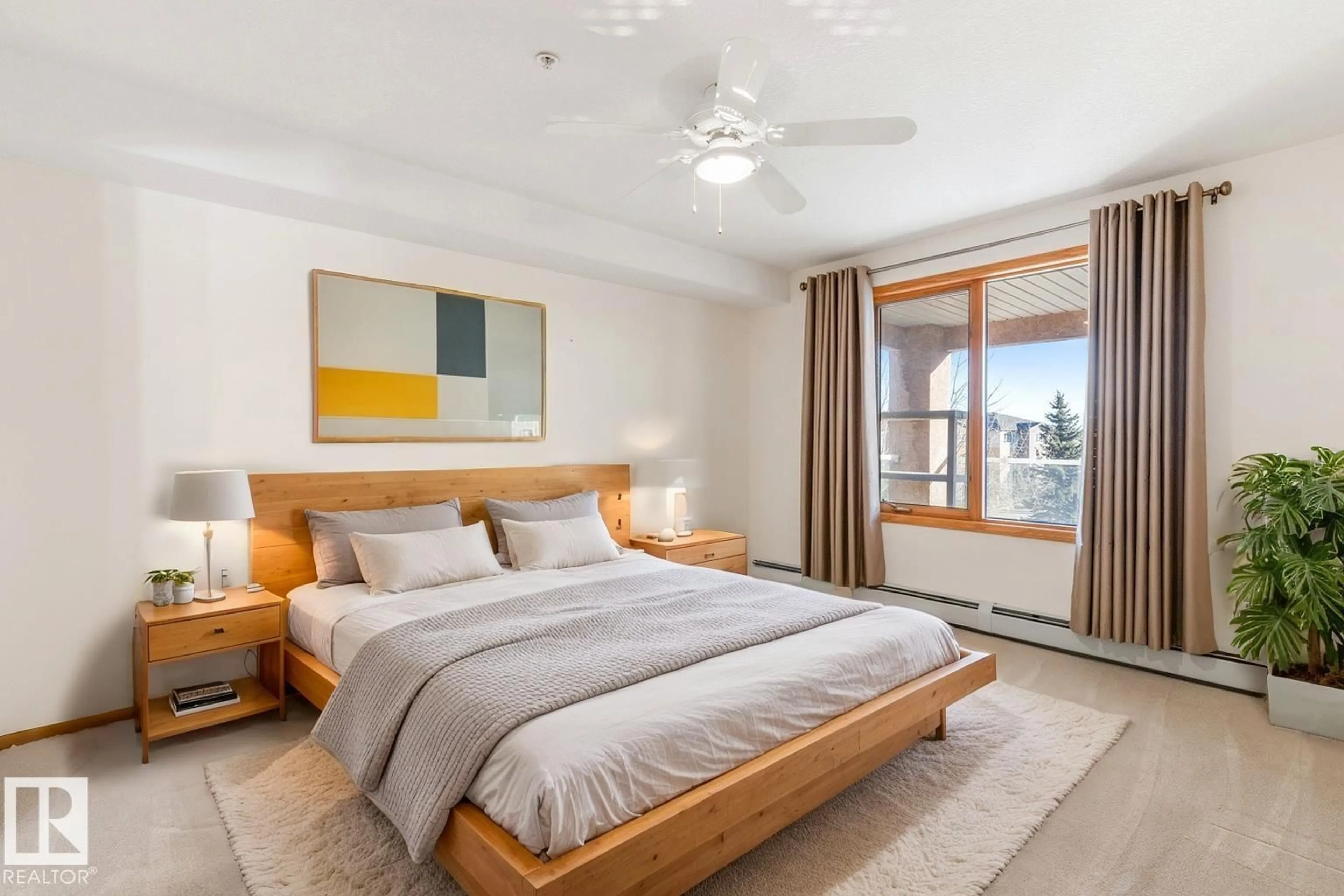 Bedroom with bed, unknown for 200 - 337 BETHEL DR, Sherwood Park Alberta T8H2C5