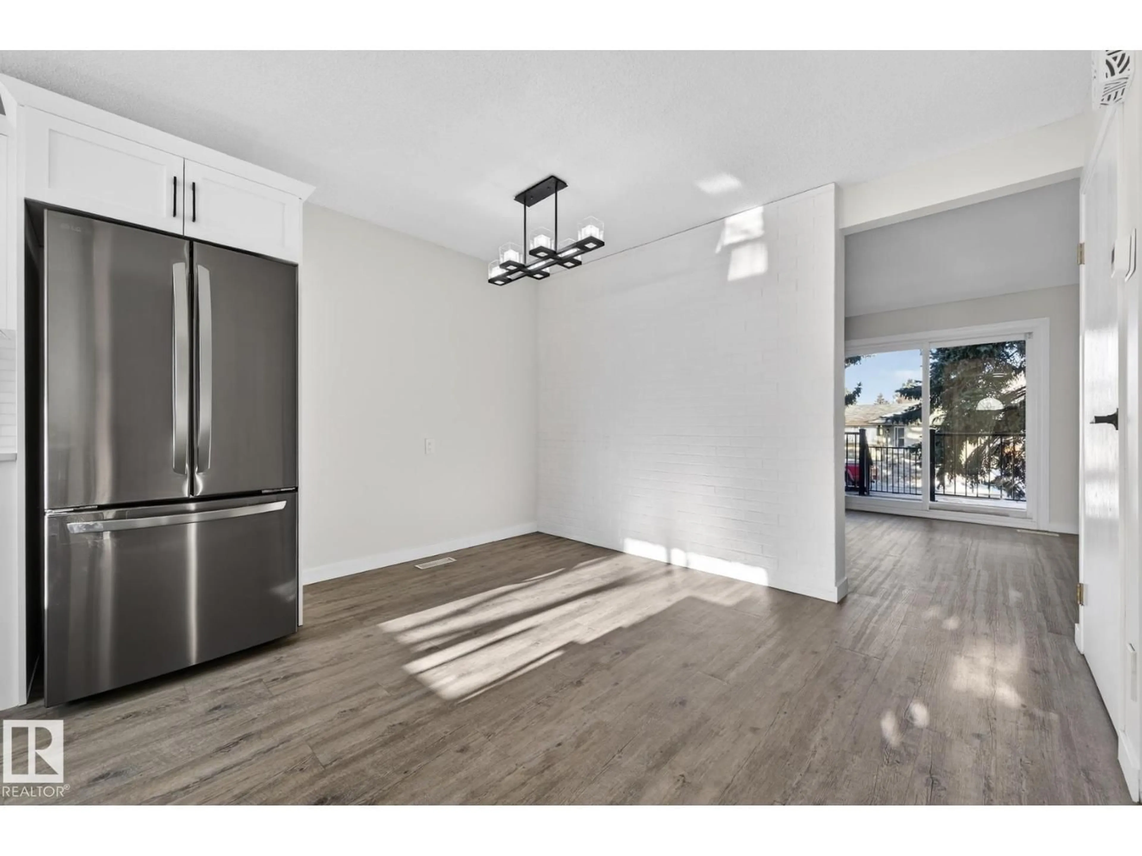 Unknown for 9969 171 AVE, Edmonton Alberta T5X4X2