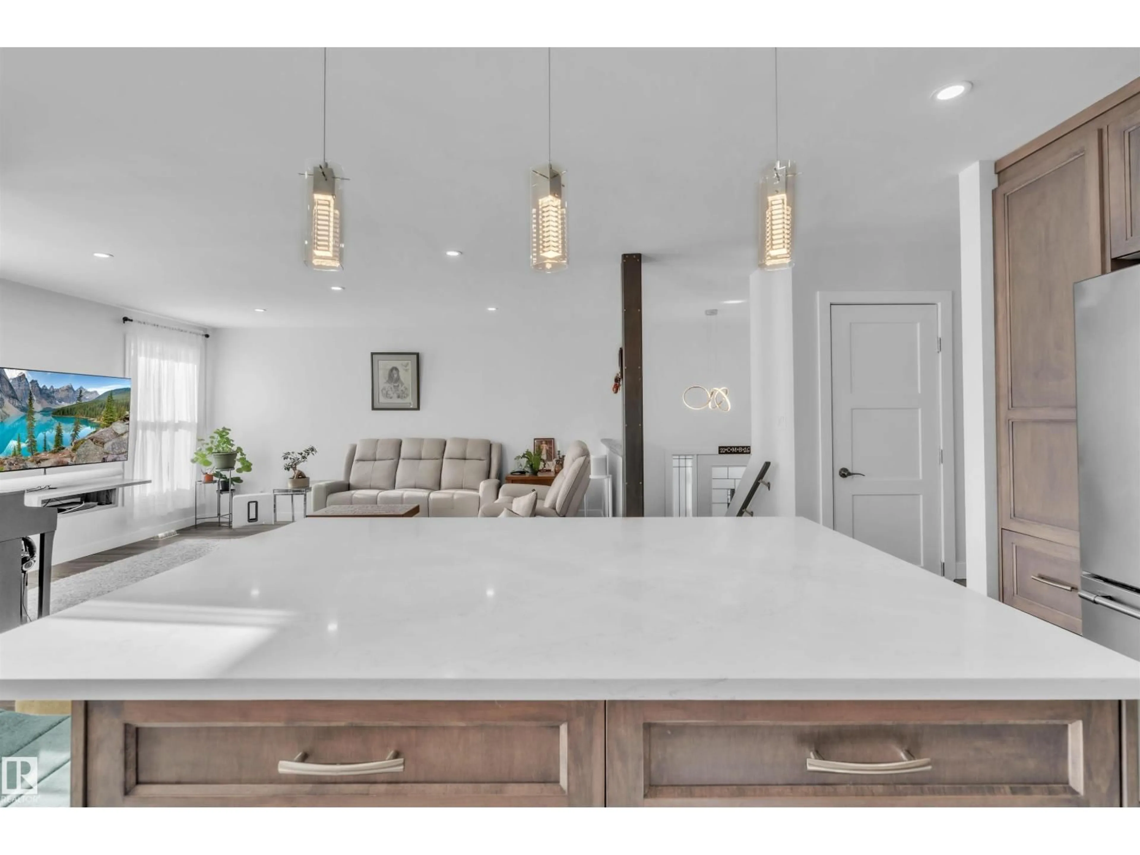 Open concept kitchen, unknown for 4414 50 AV, Cold Lake Alberta T9M2B3