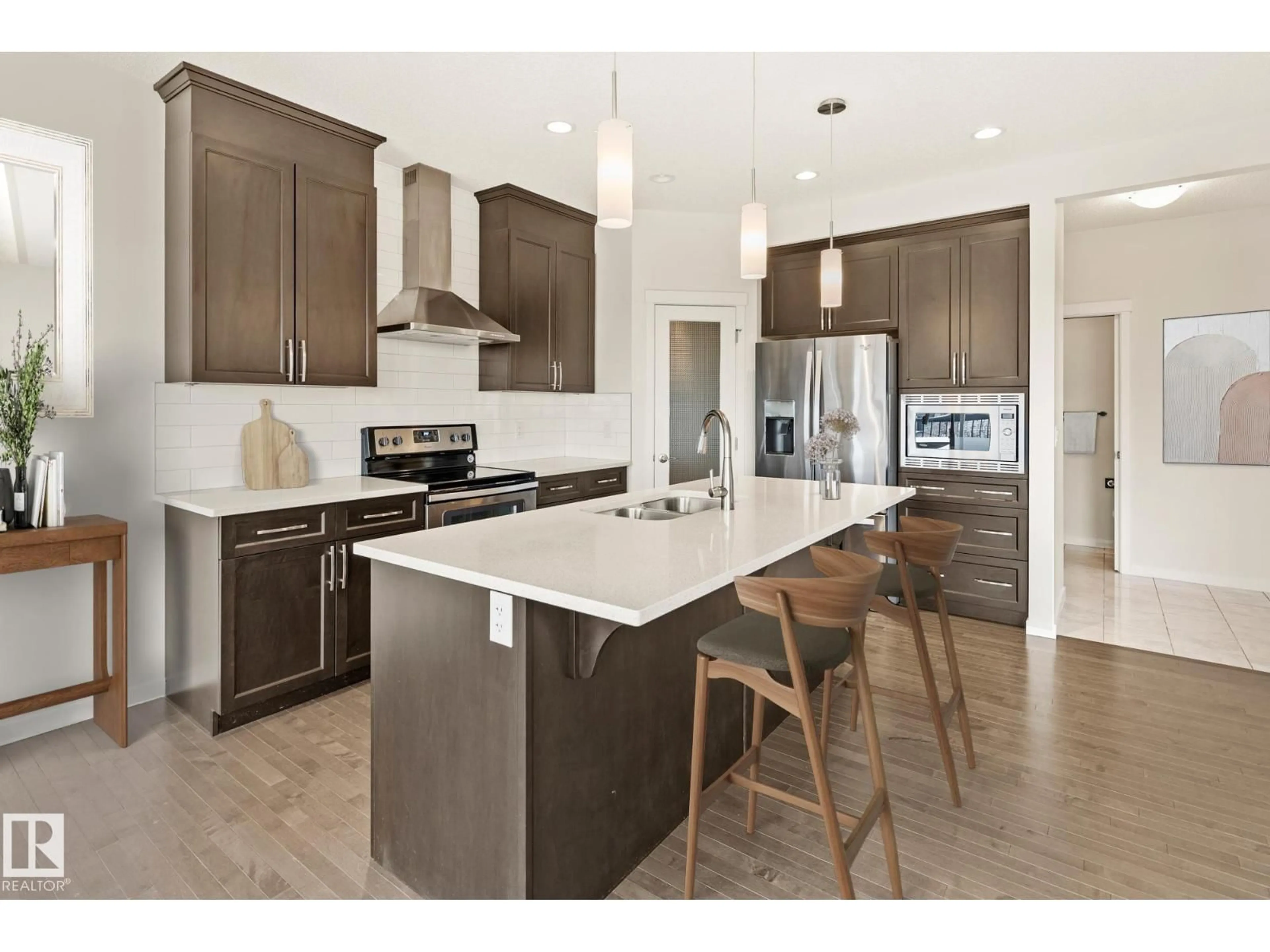 Open concept kitchen, unknown for 5404 22 AV, Edmonton Alberta T6X2H8