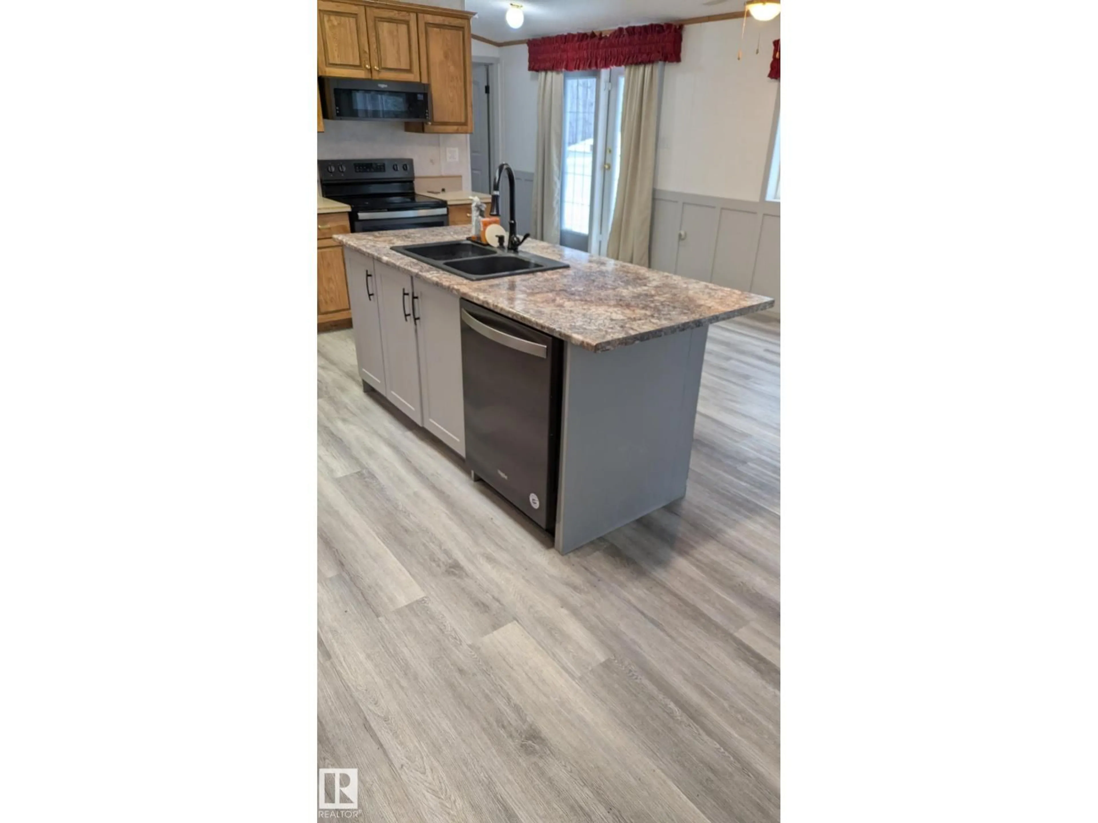 Open concept kitchen, unknown for 90 47424 RGE RD 20, Rural Leduc County Alberta T0C2P0