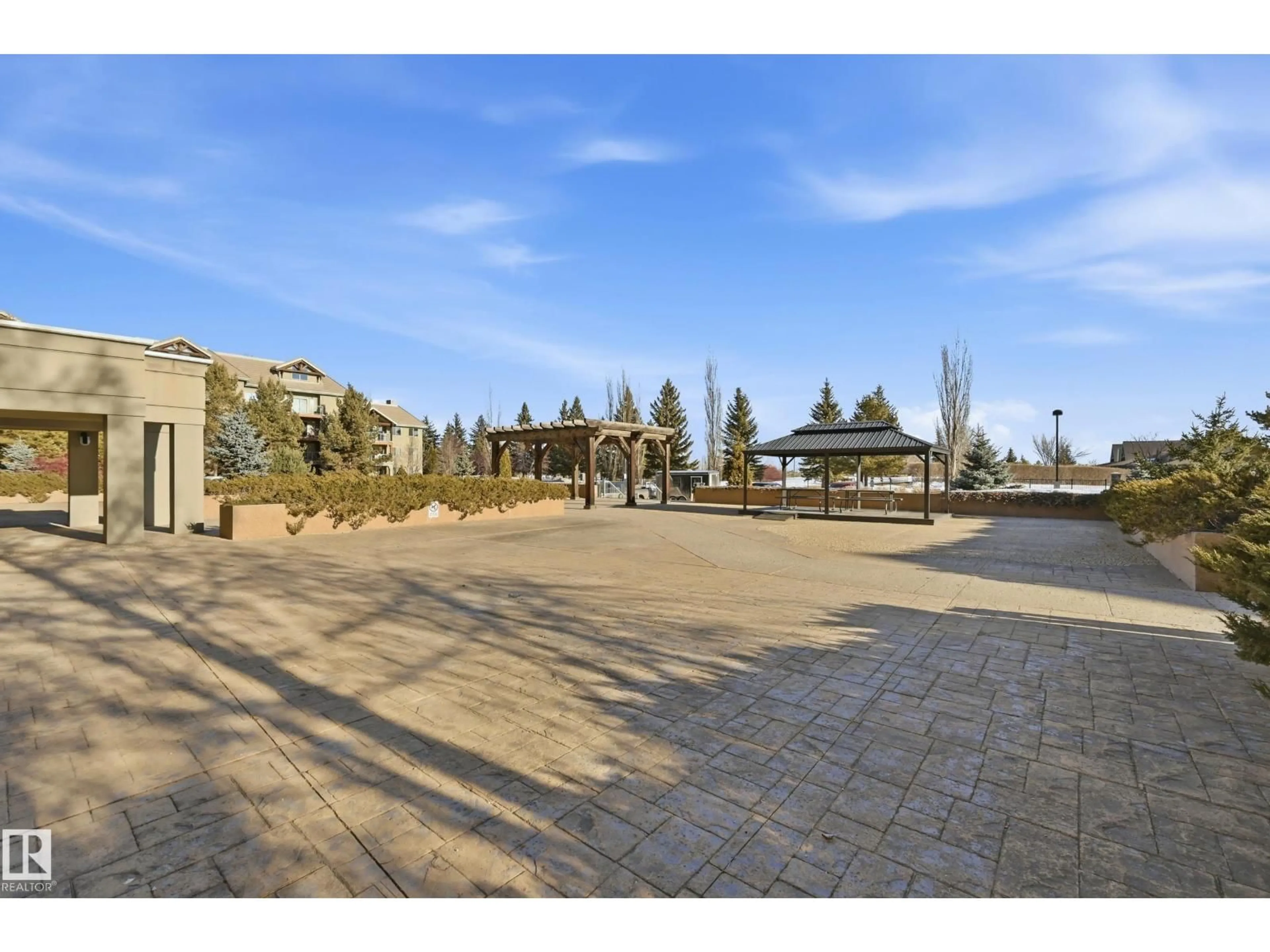 Patio, unknown for 278 - 321 SUDER GREENS DR, Edmonton Alberta T5T6V6